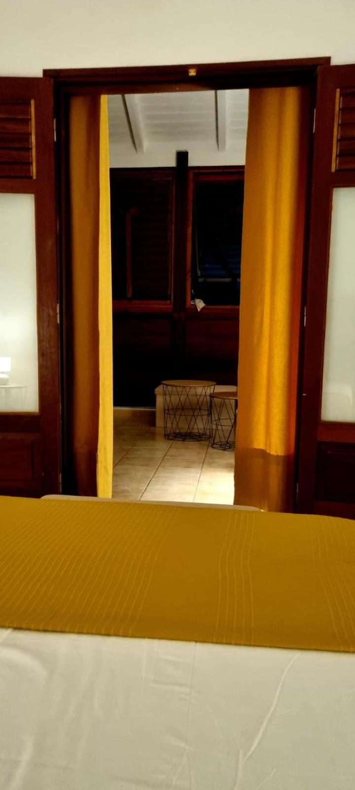 One-Bedroom House - Photo 13