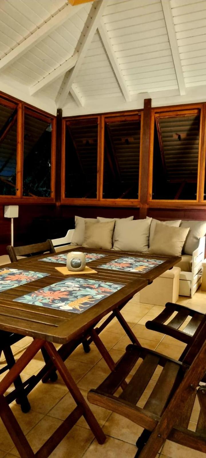 One-Bedroom House - Photo 41