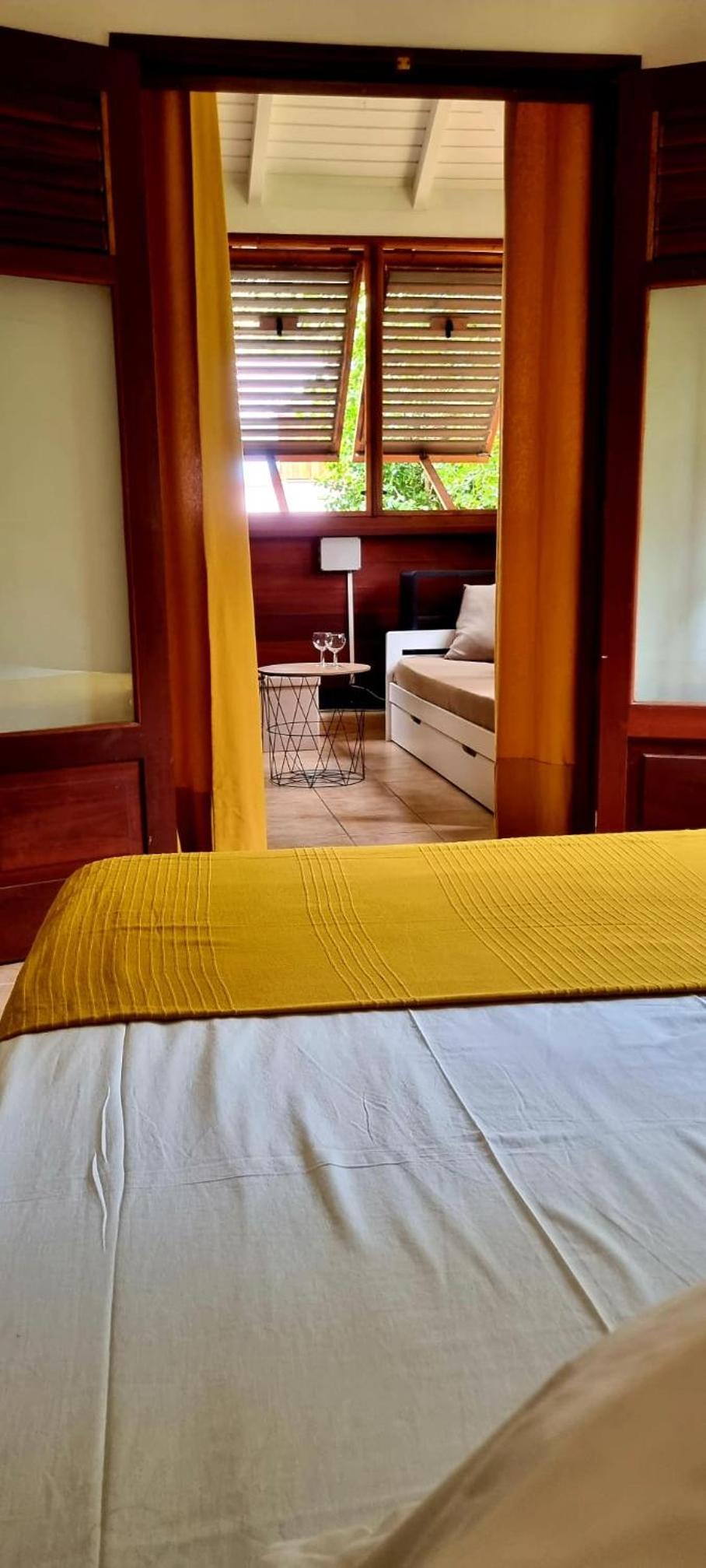 One-Bedroom House - Photo 45