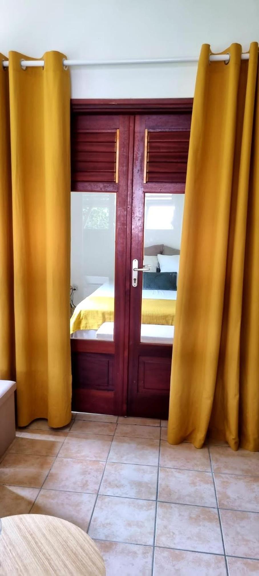 One-Bedroom House - Photo 48