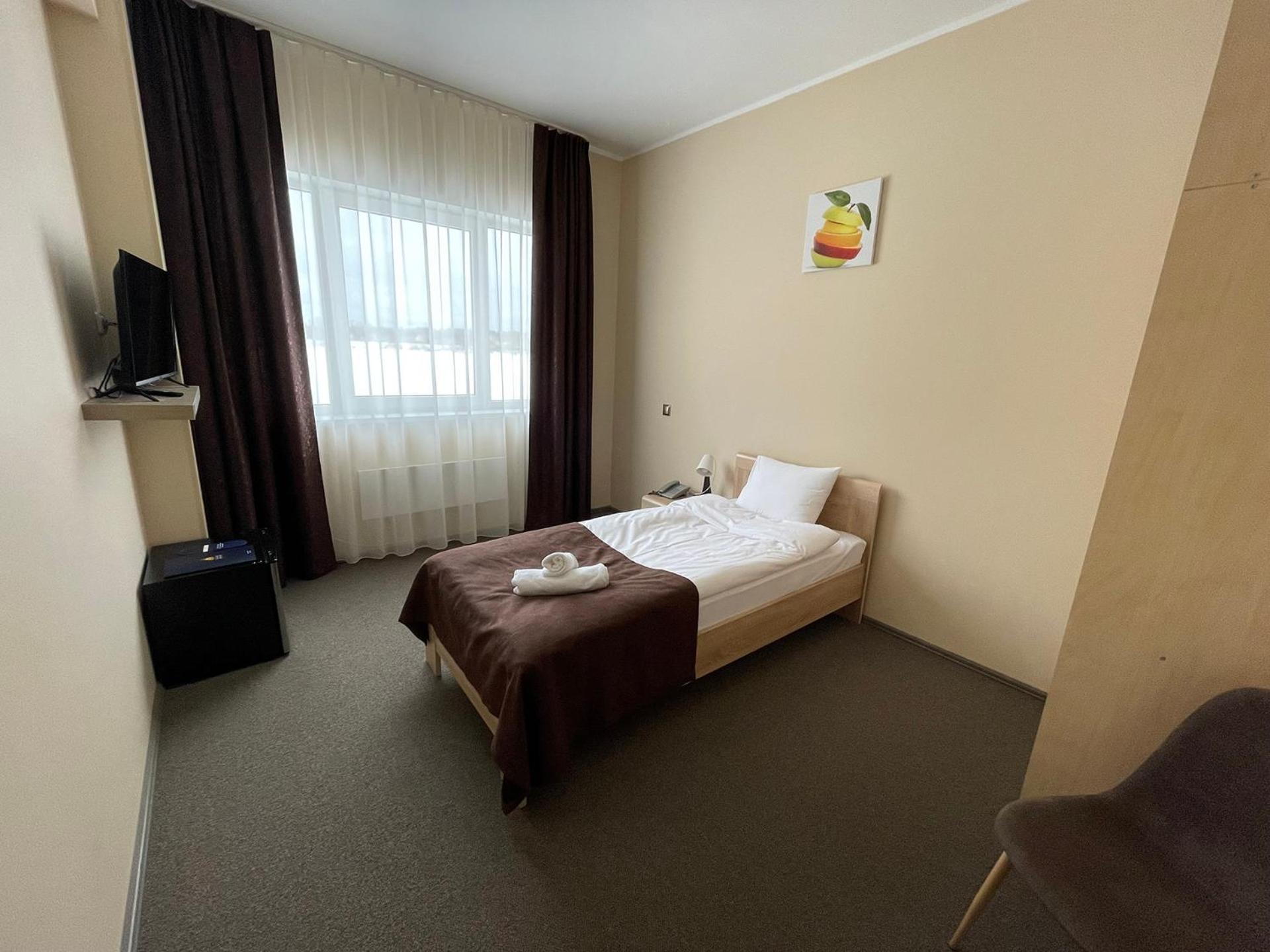 Small Single Room photo 3