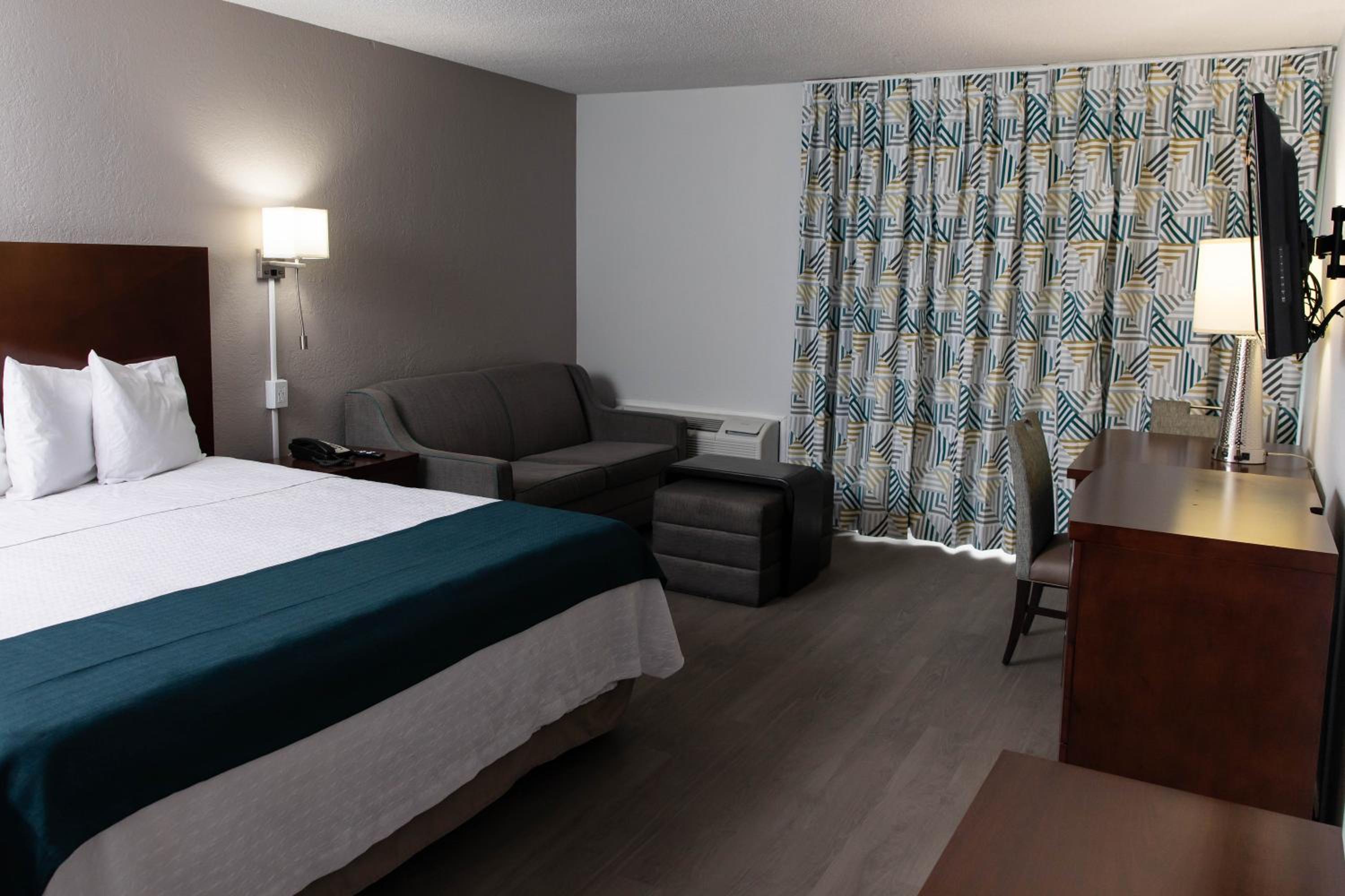 Deluxe Quadruple Room - Non-Smoking - Photo 7