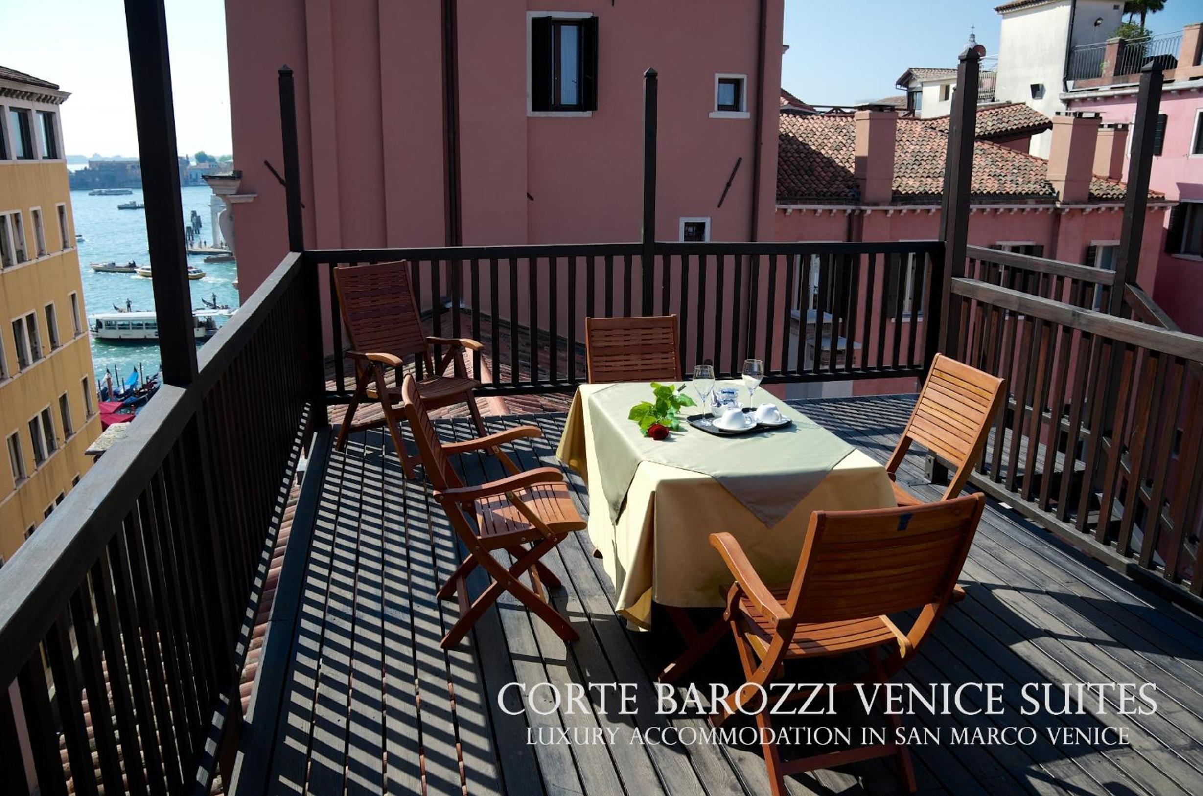 Family Suite with Terrace photo 2