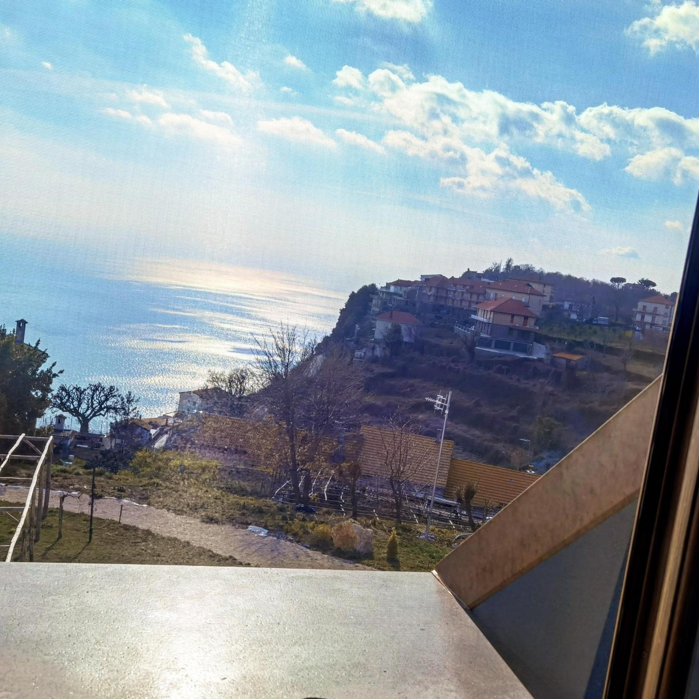 Double Room with Sea View - Photo 10