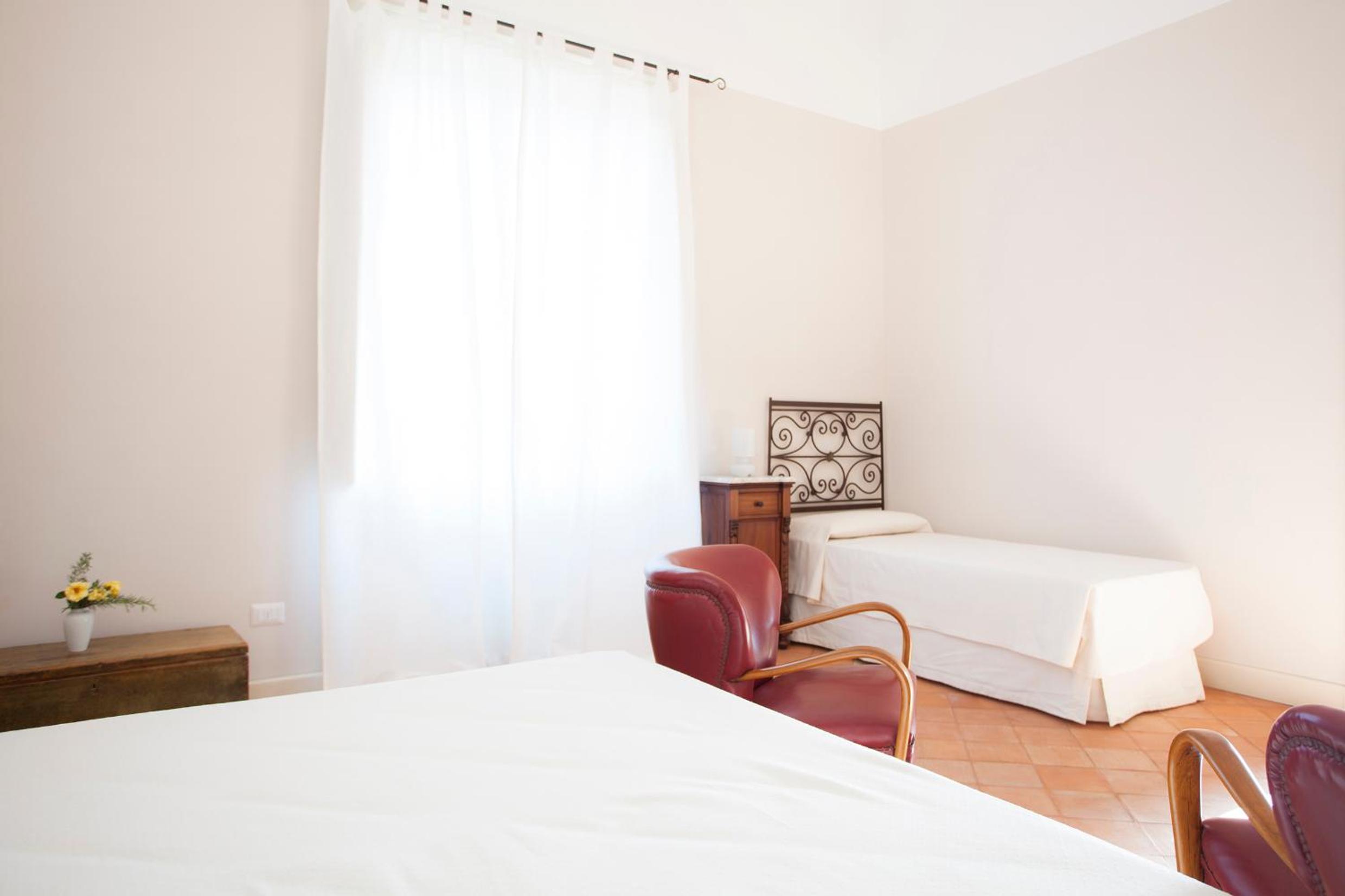 Double Room - Photo 1