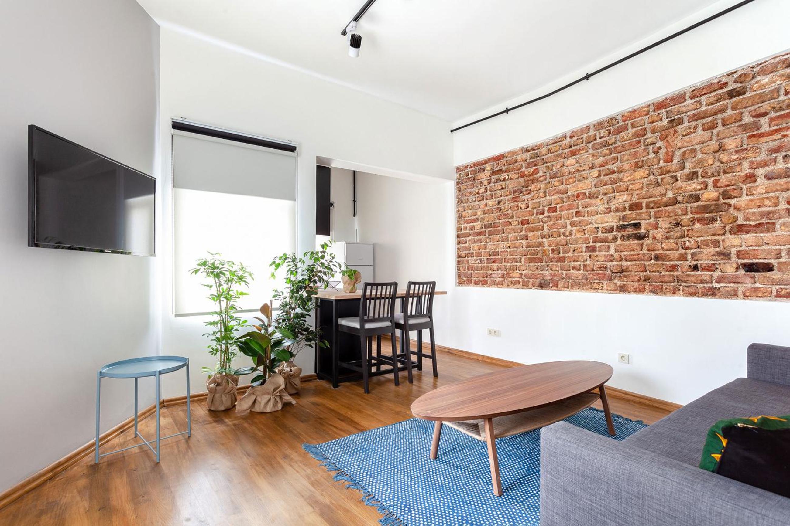 Three-Bedroom Apartment photo 1