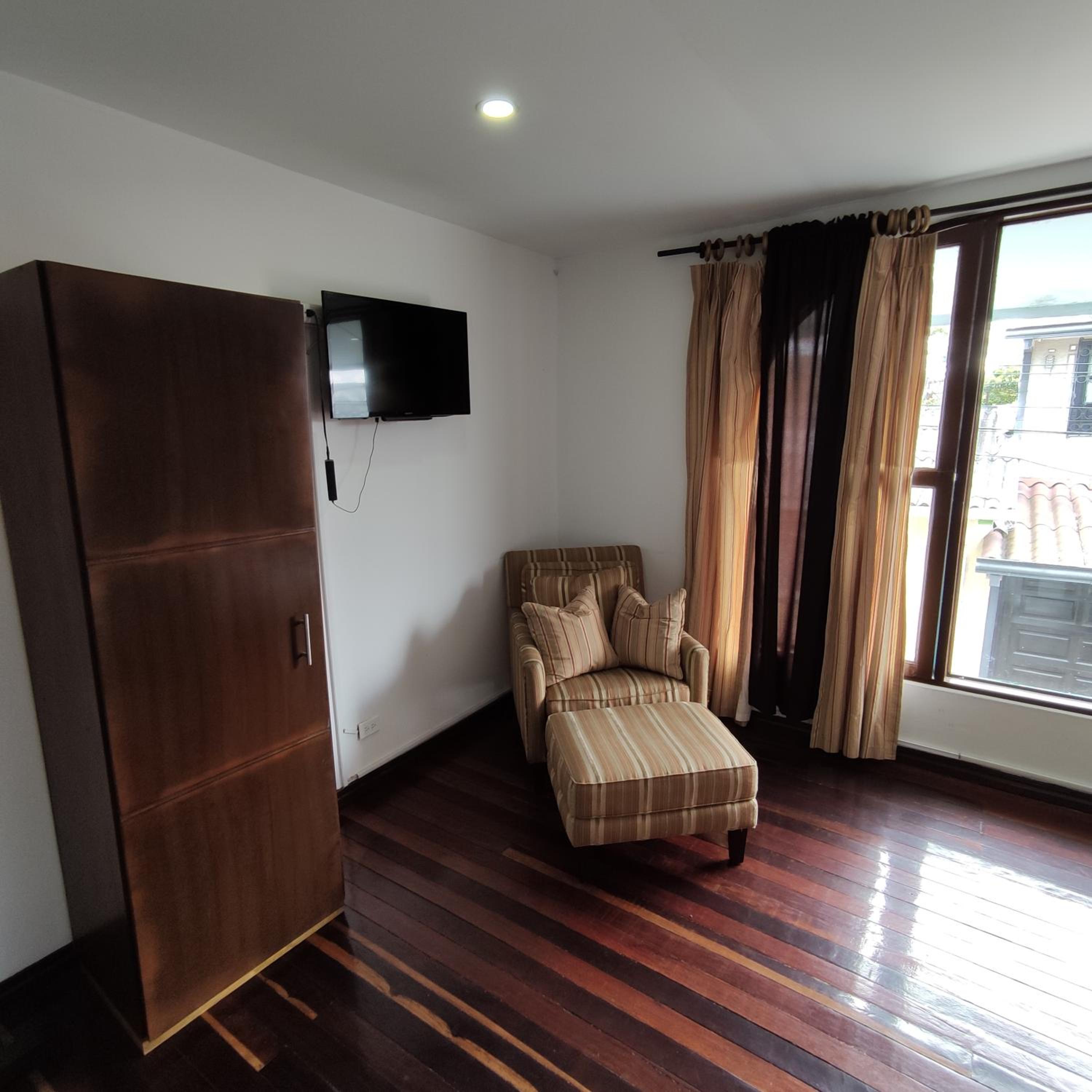 Deluxe Double Or Twin Room photo 3