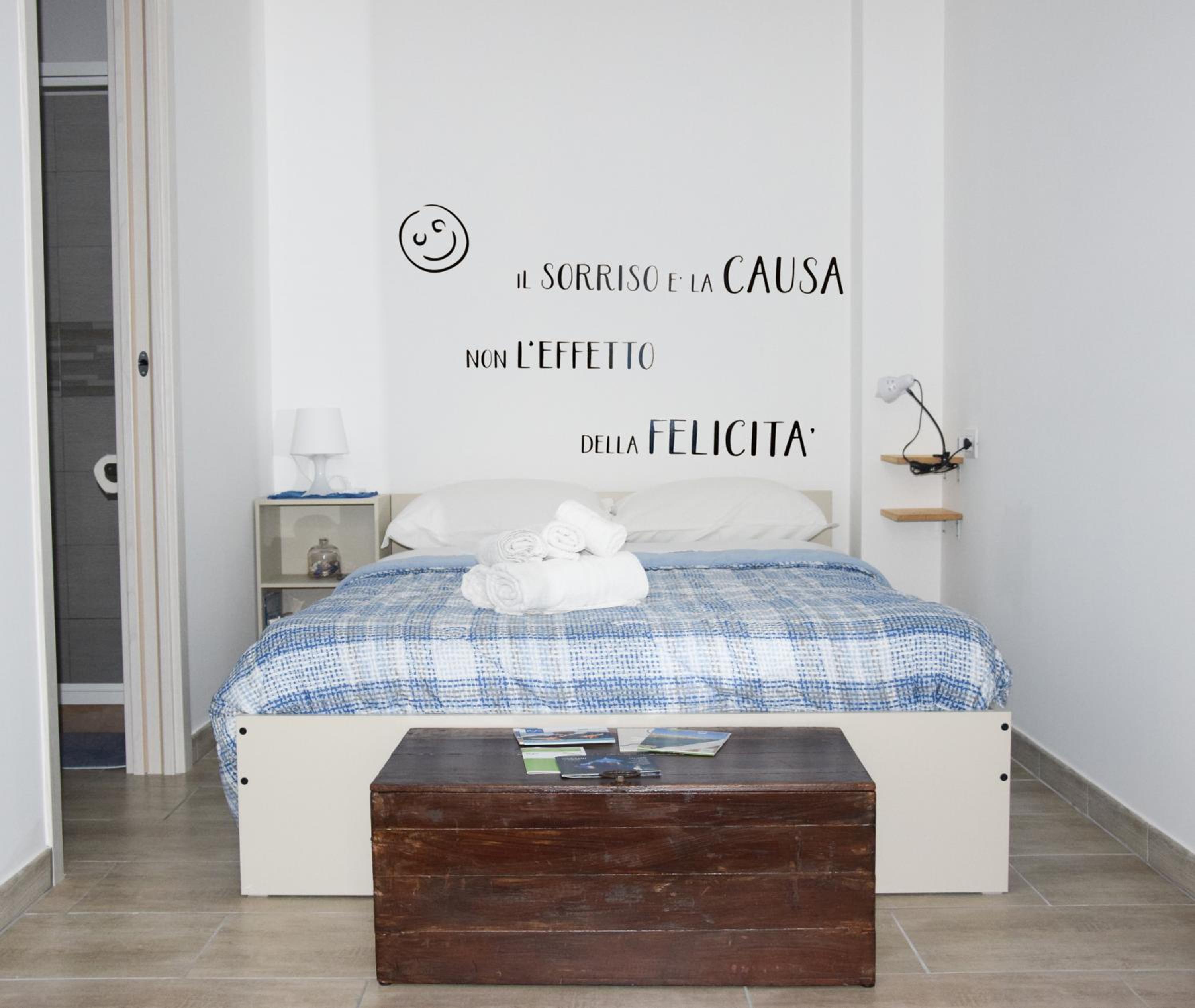 One-Bedroom House photo 1