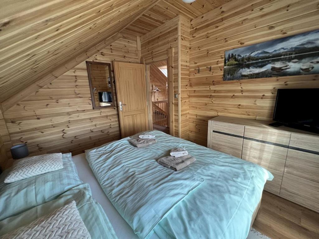 Four-Bedroom House - Photo 23