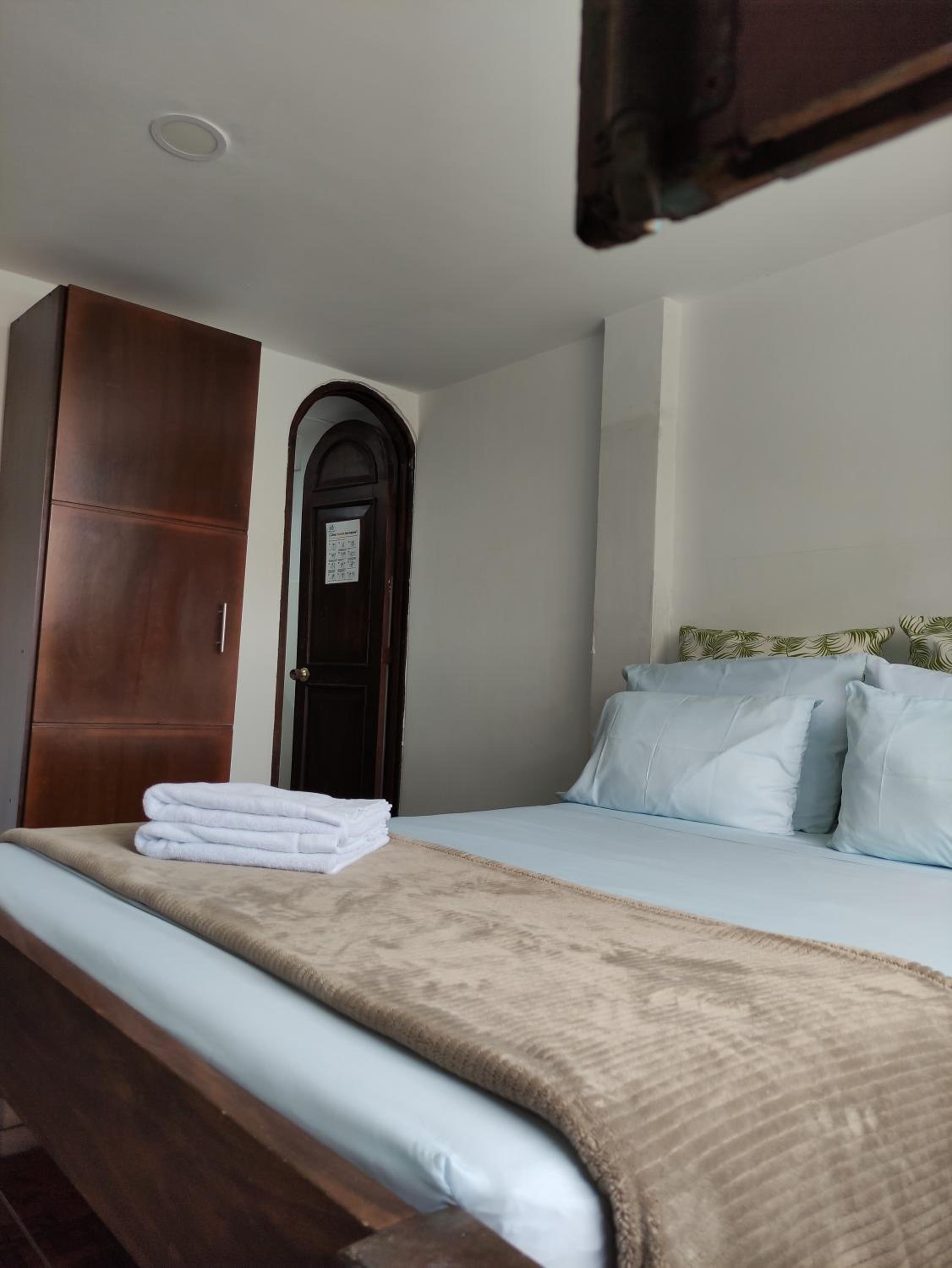 Economy Double Room photo 3