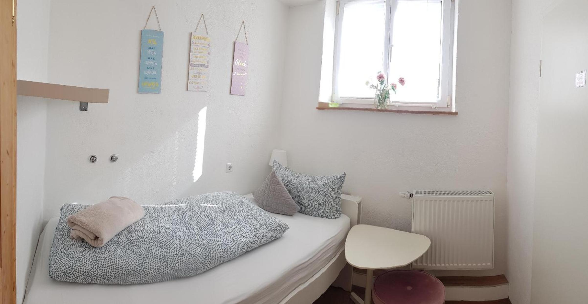 Small Single Room with Private Bathroom photo 1