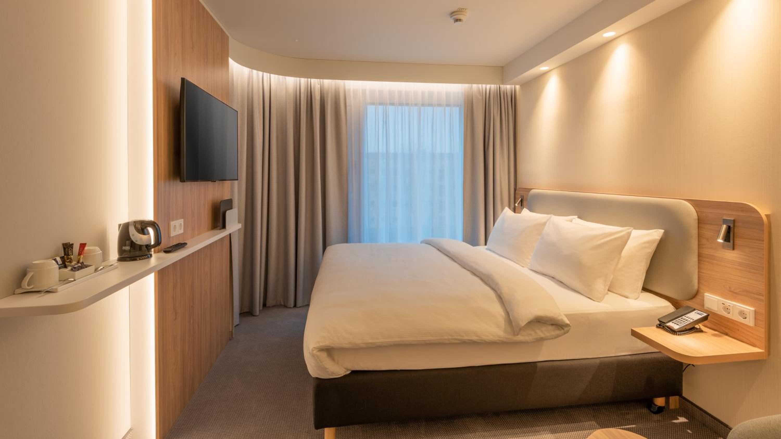 Standard Queen Room - Photo 3