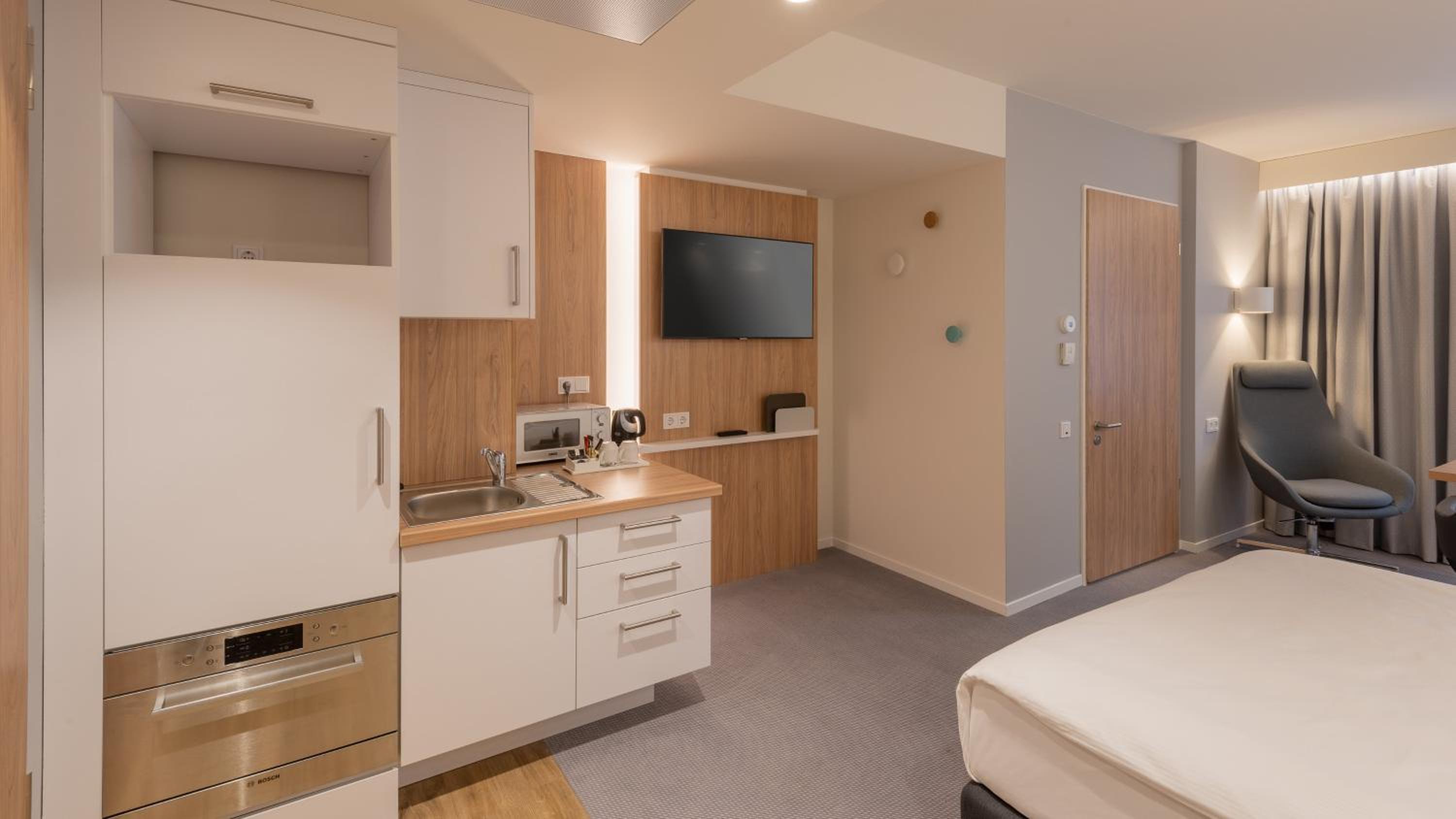Standard Queen Room - Accessible - Photo 2