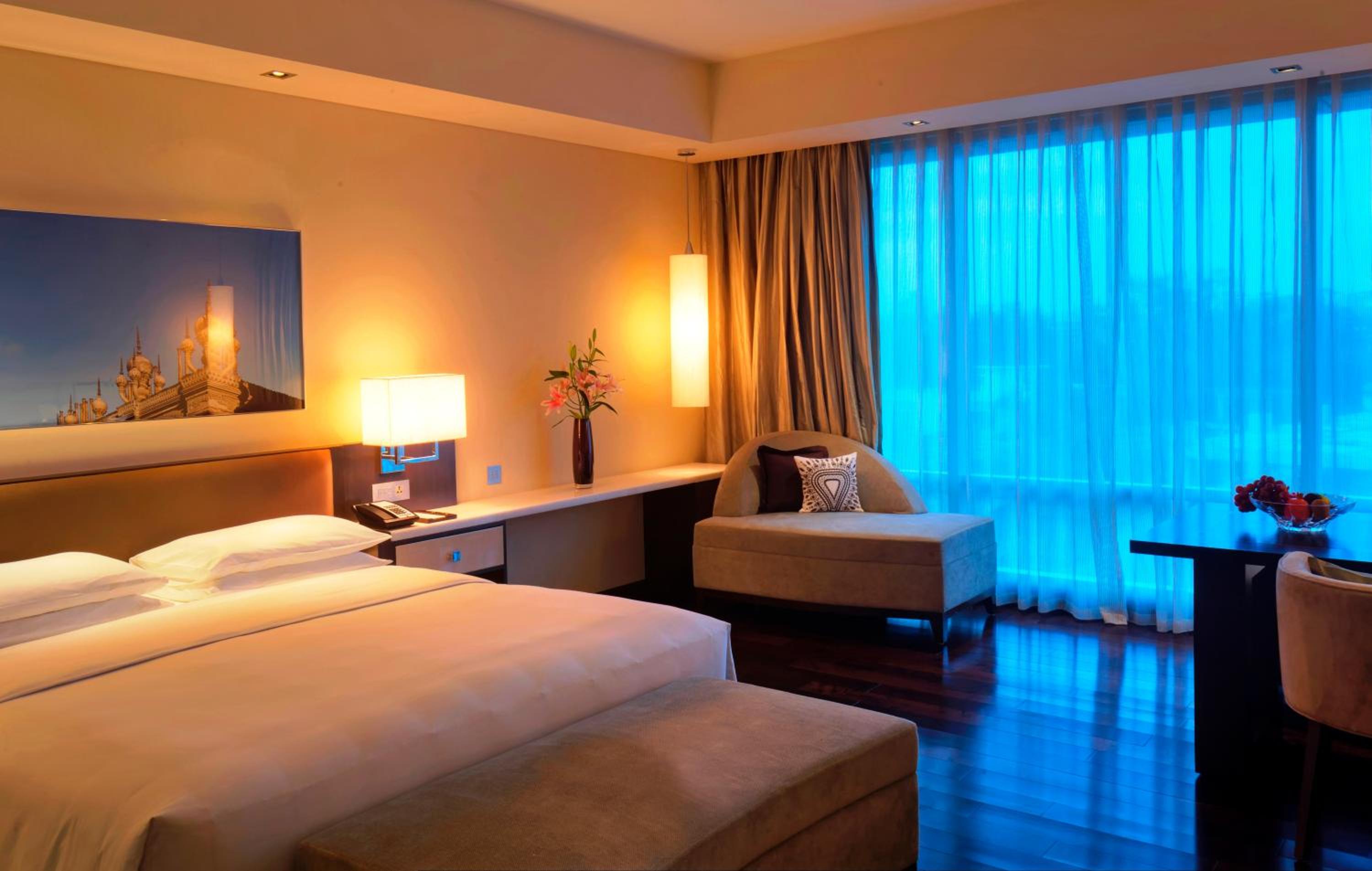 King Room with City View