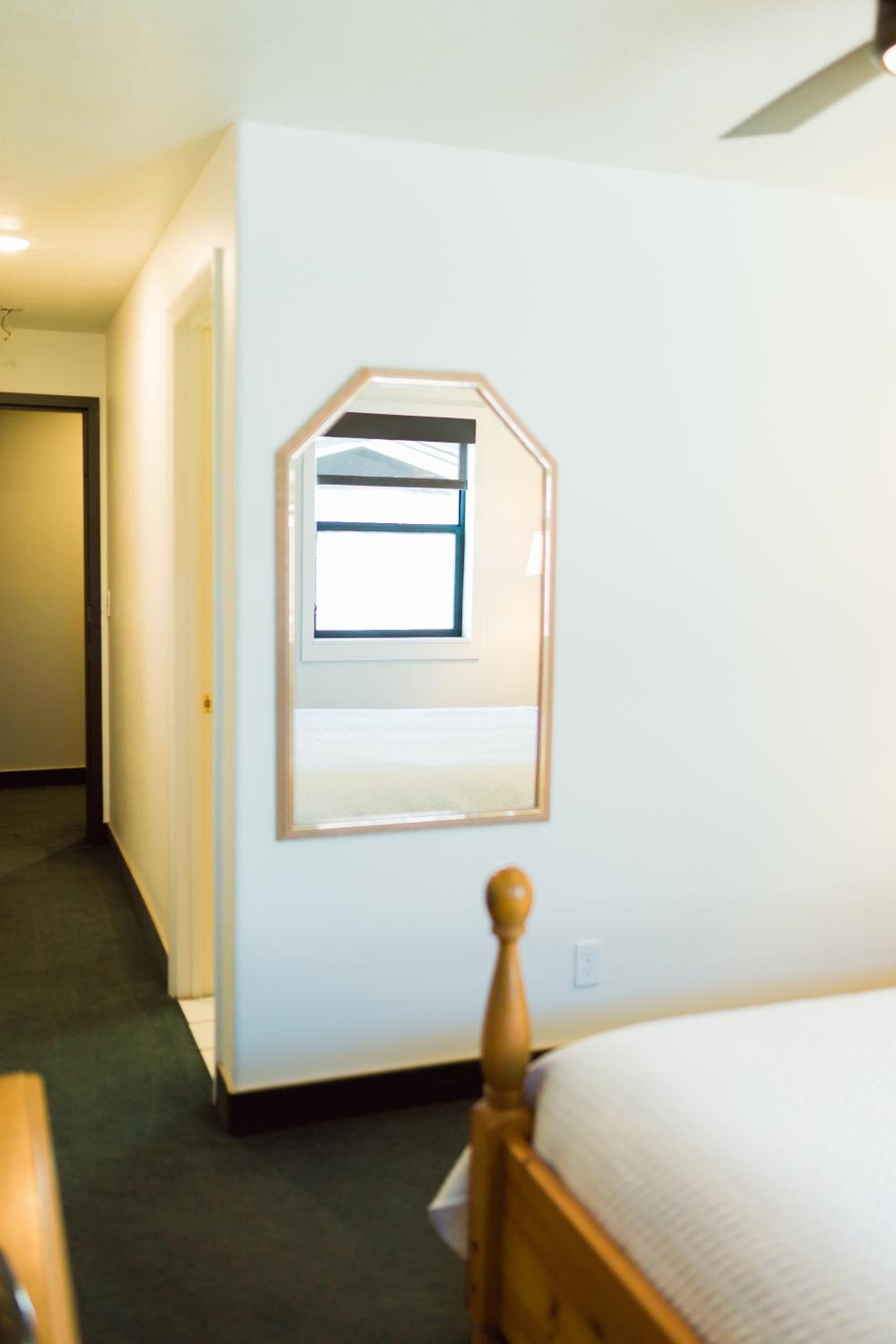 Queen Room - Photo 5