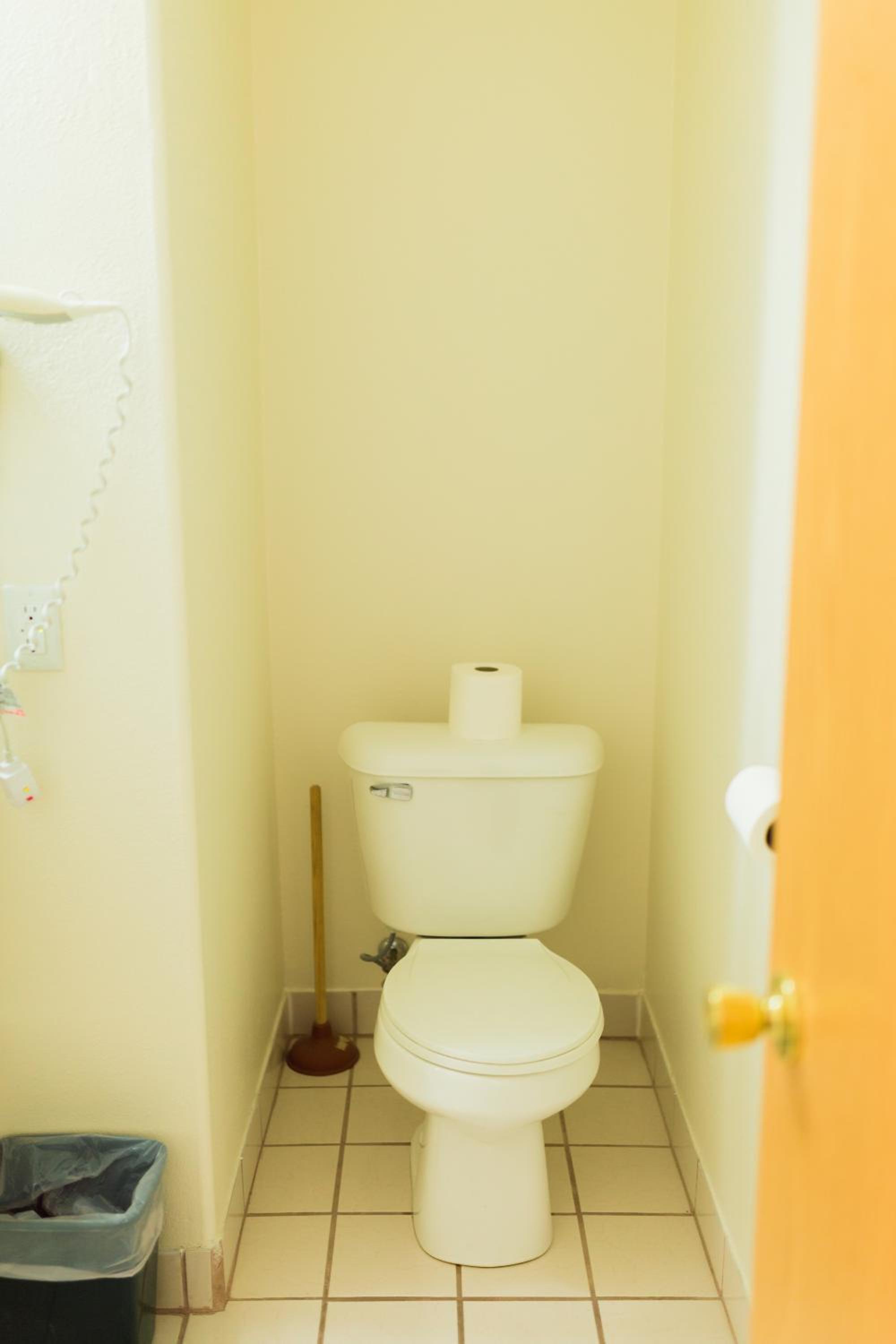Queen Room - Photo 6