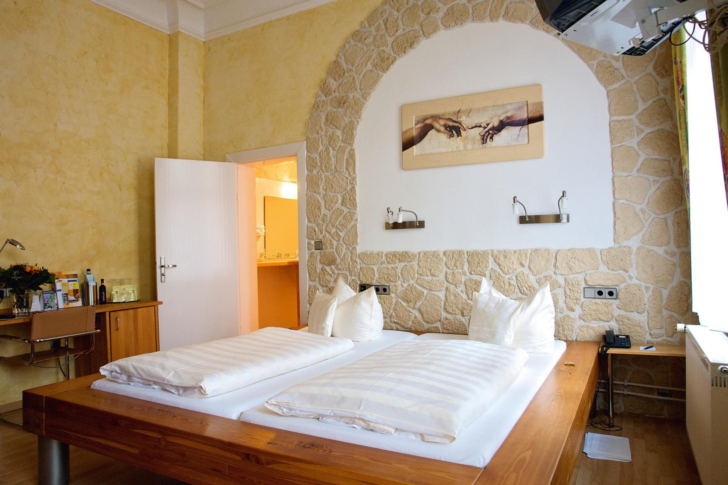 Superior Double Room - Photo 8