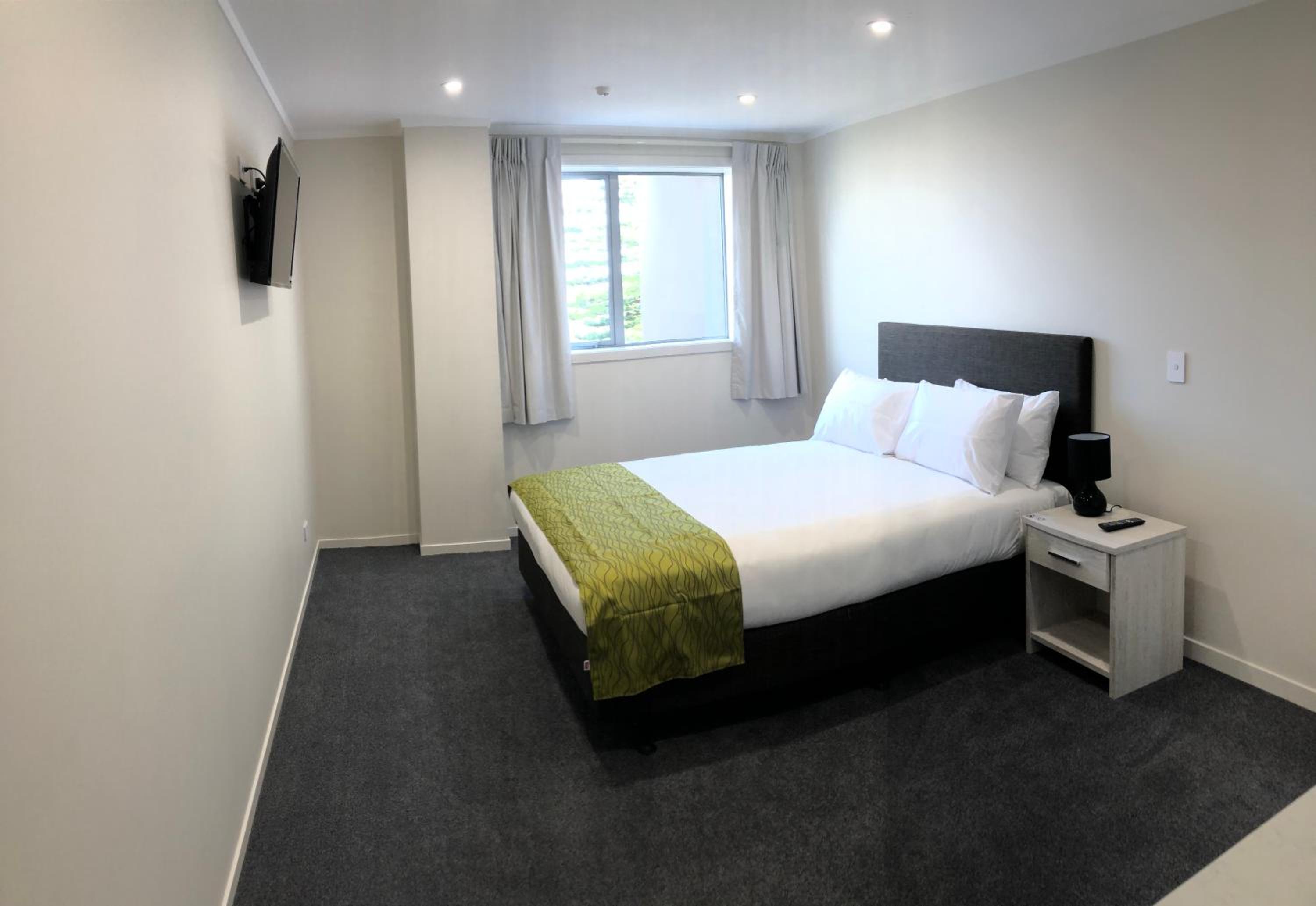 Deluxe Queen Room - Photo 1