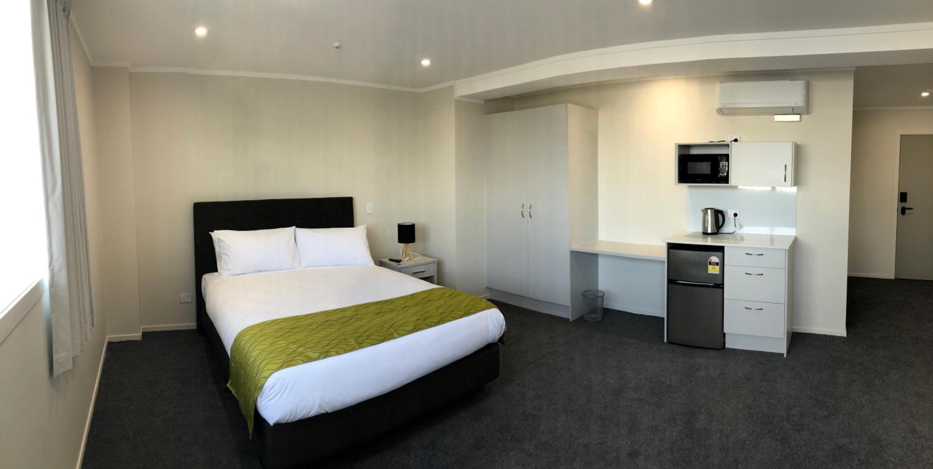 Deluxe Triple Room - Photo 2