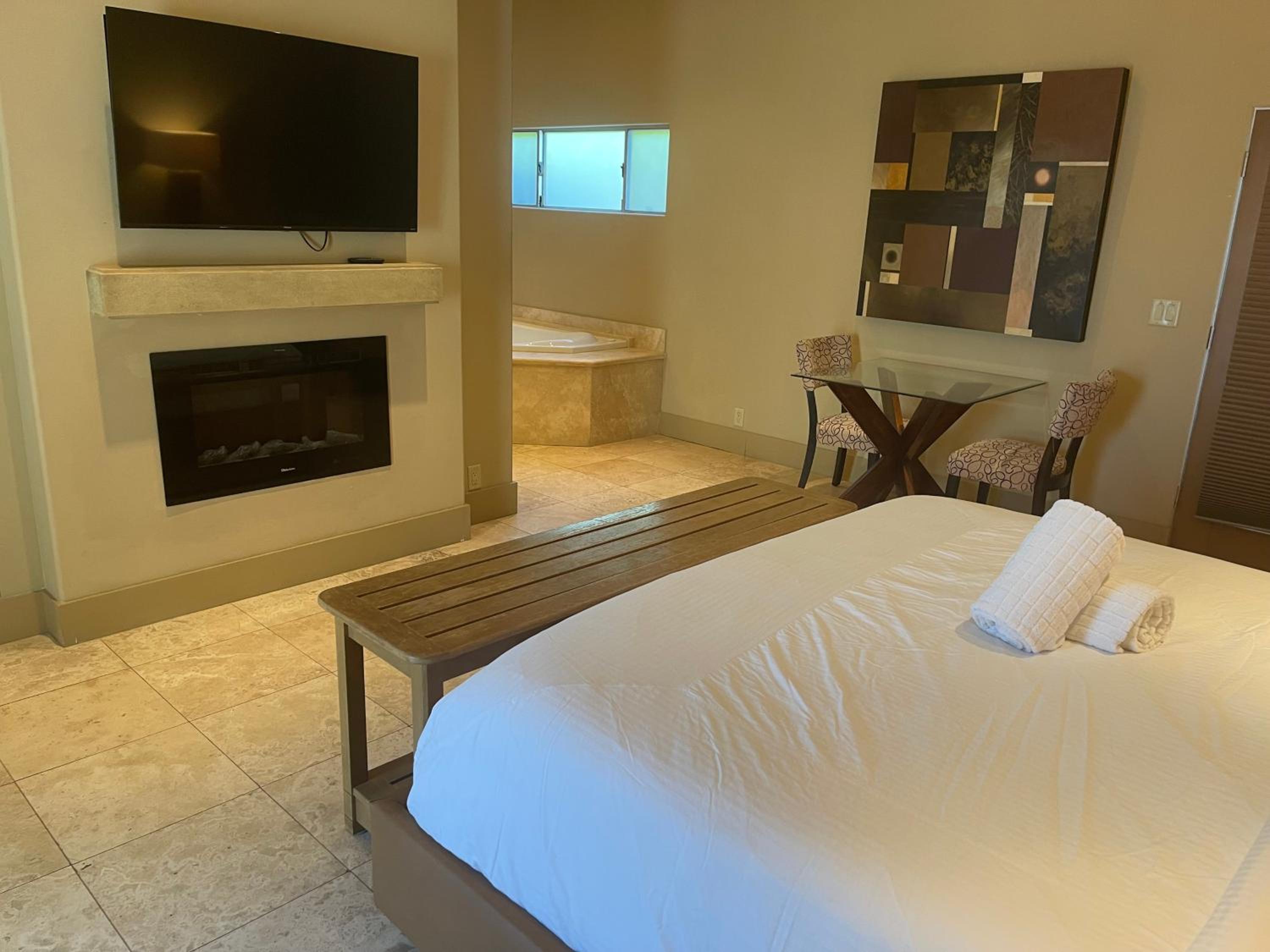 King Suite with Spa Bath photo 1