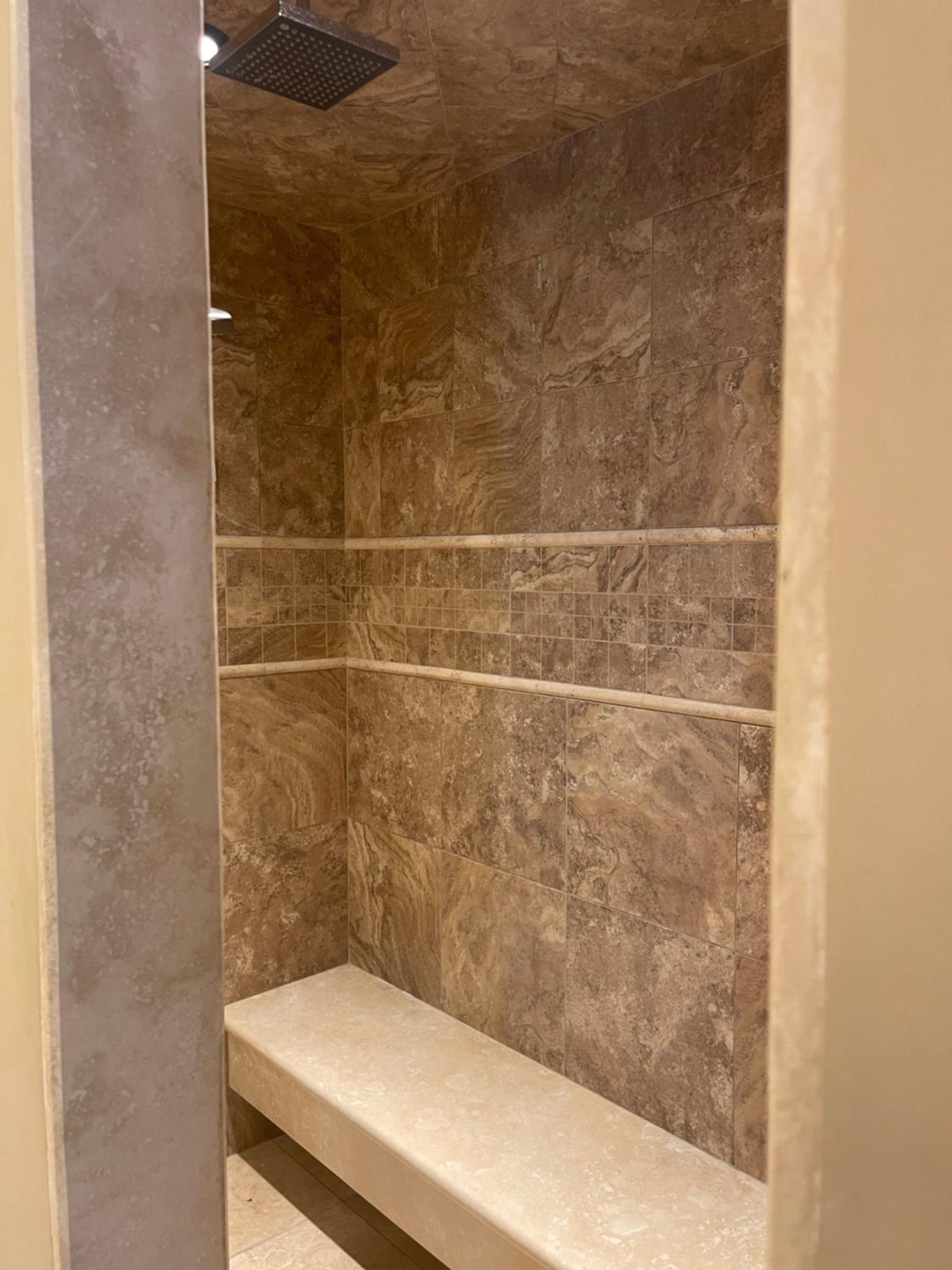 King Suite with Spa Bath photo 3