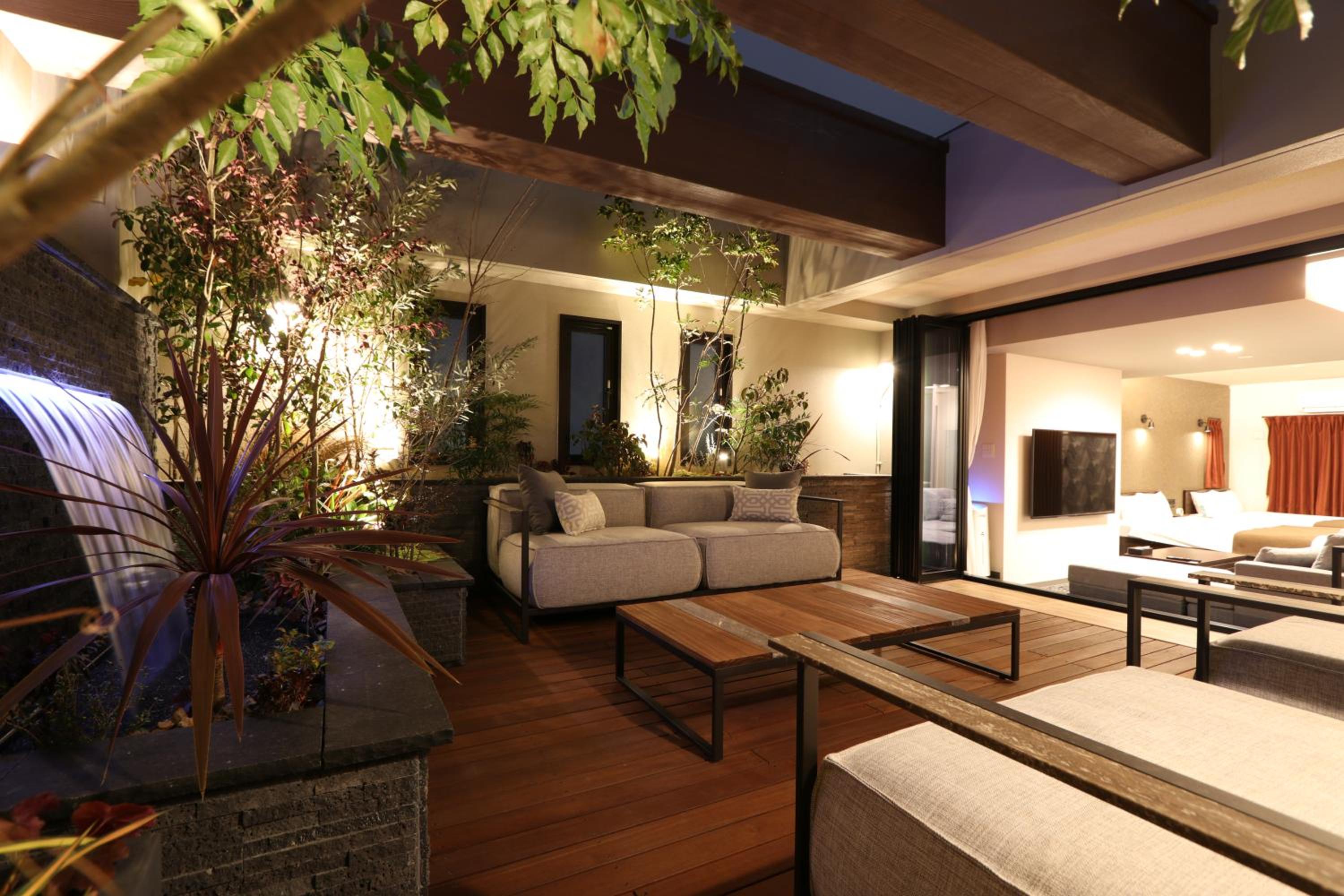 Suite with Terrace - Photo 16