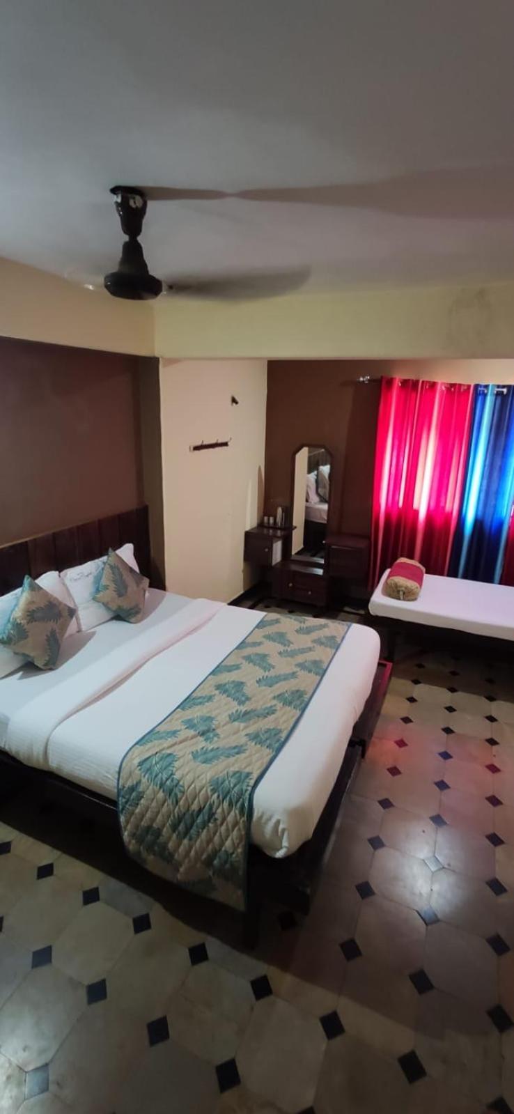 Luxury Triple Room photo 2