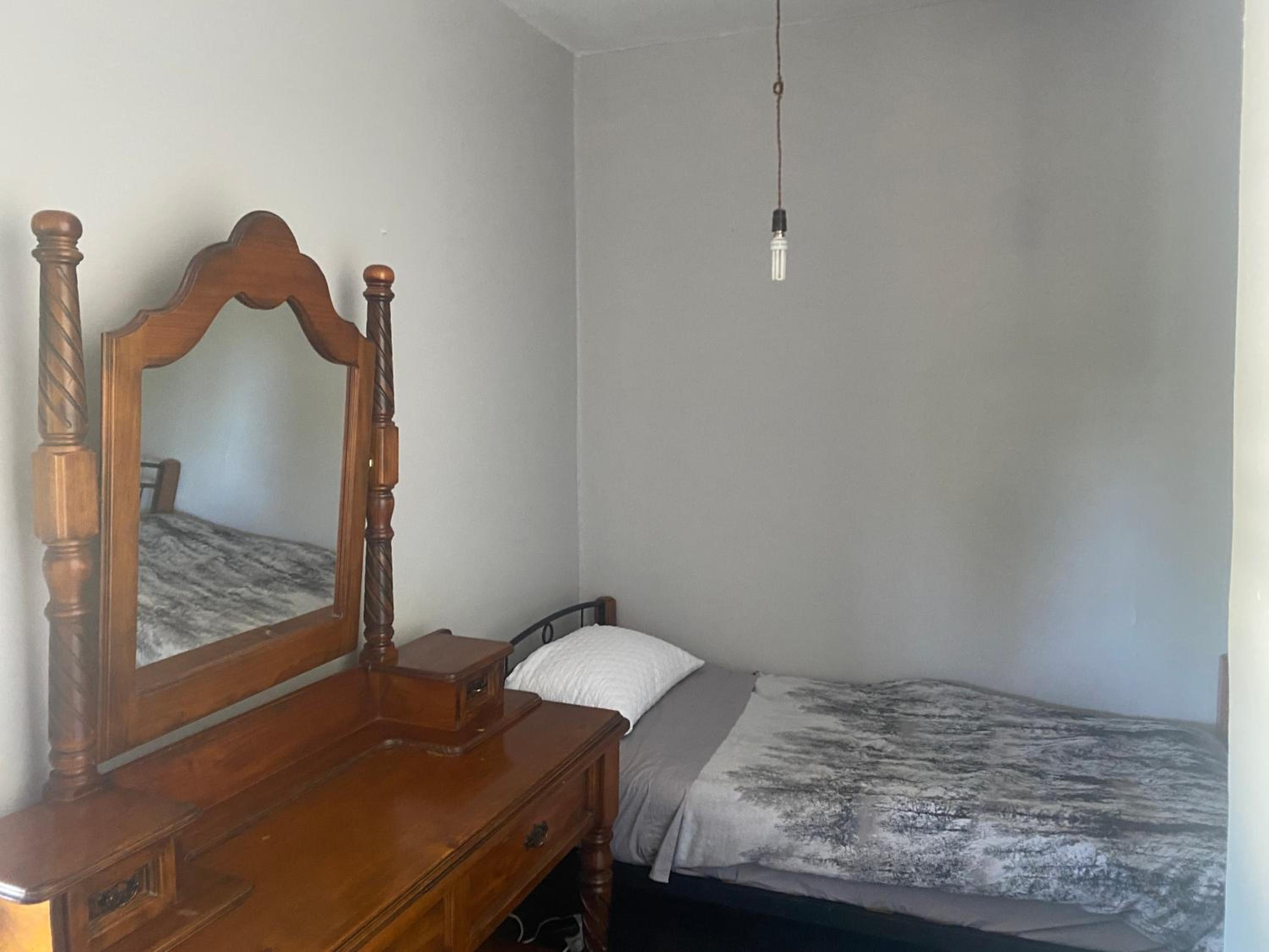 Mixed Dormitory Room