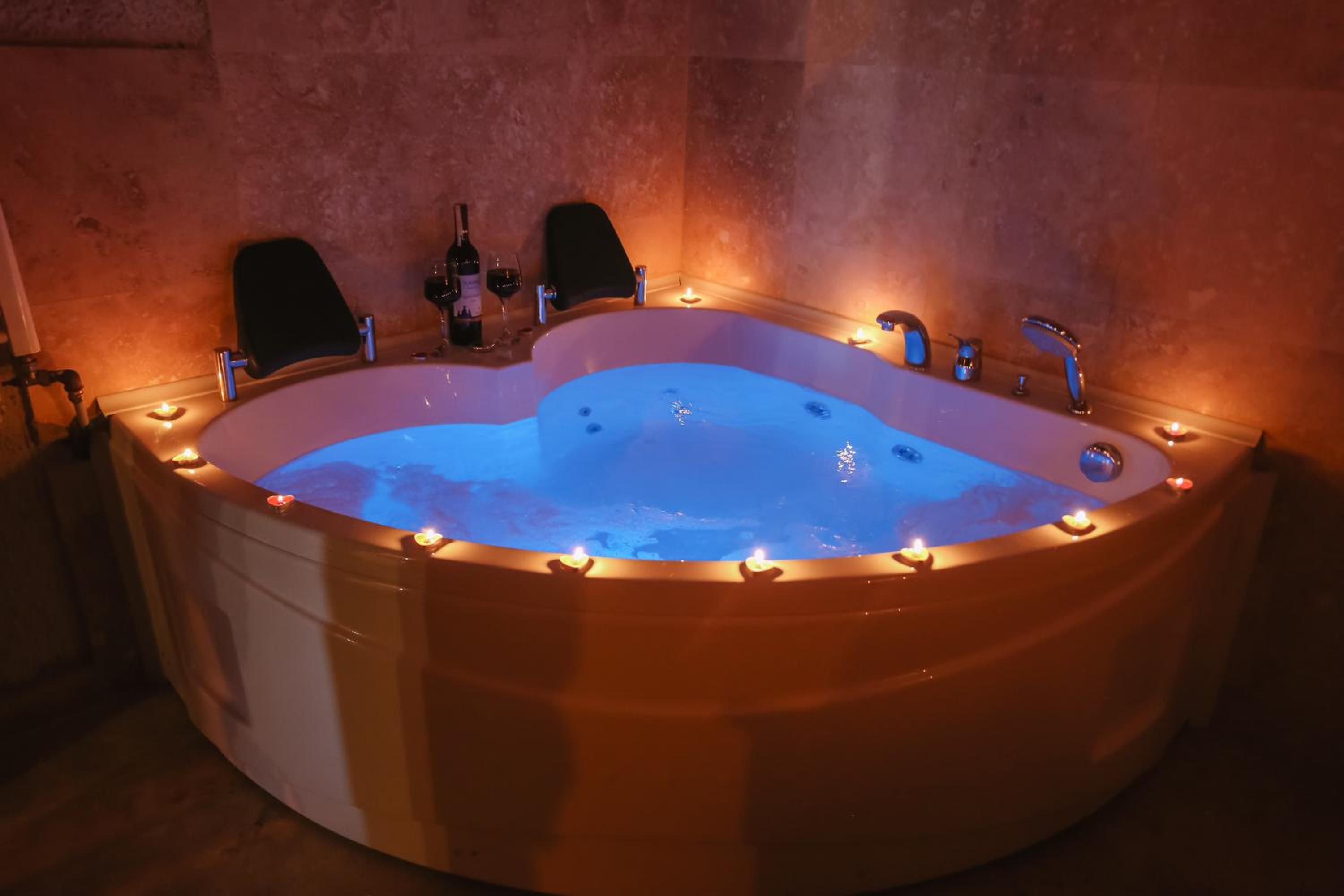Deluxe Suite - Photo 4
