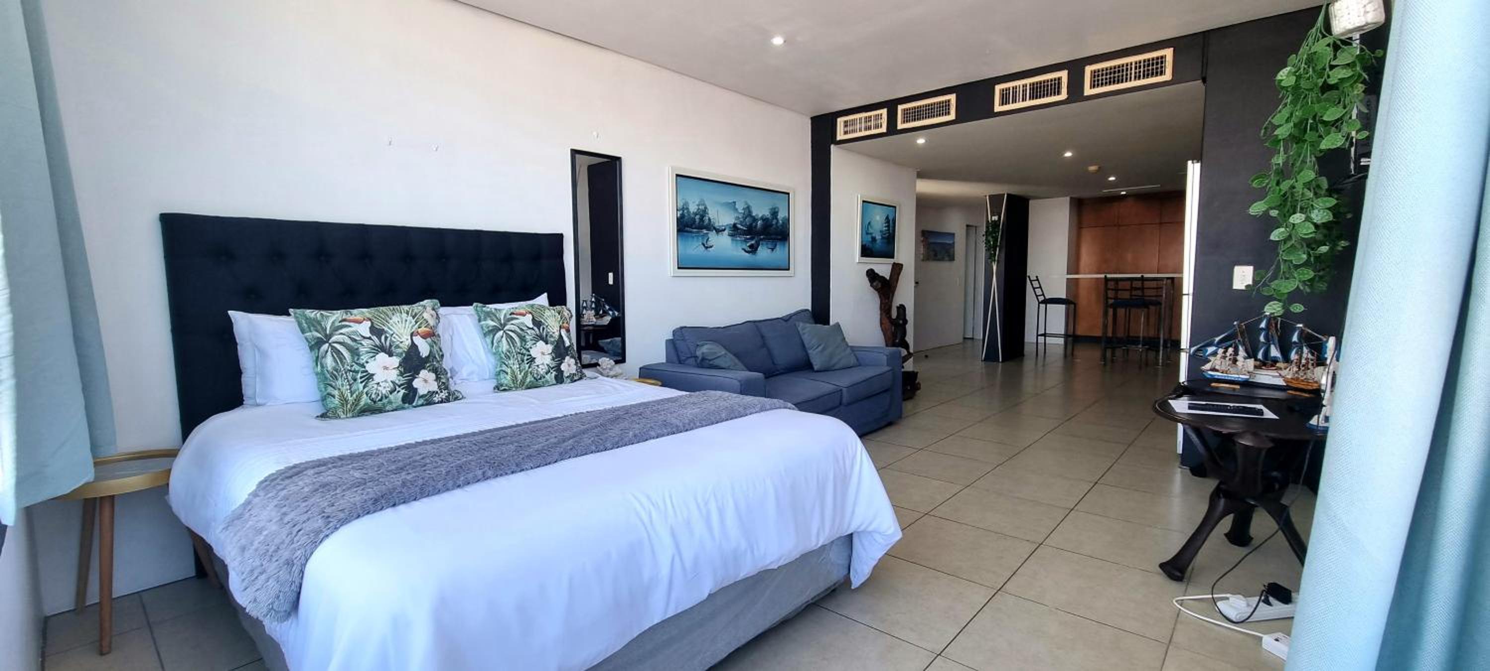 One-Bedroom Apartment - Photo 10