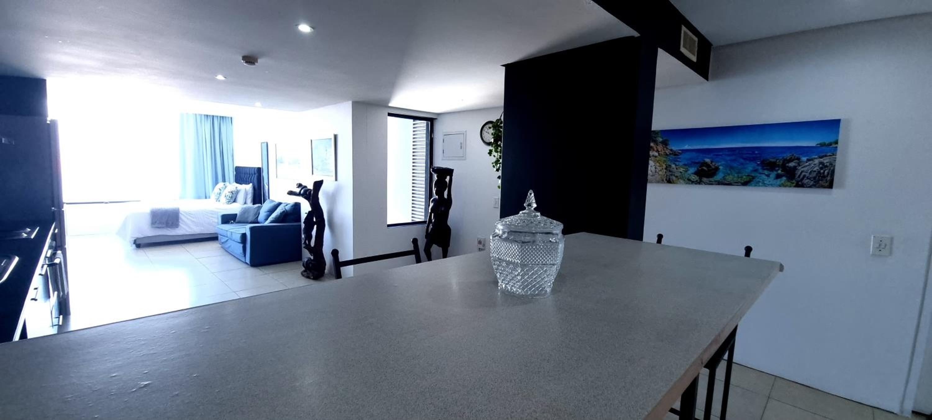 One-Bedroom Apartment - Photo 11