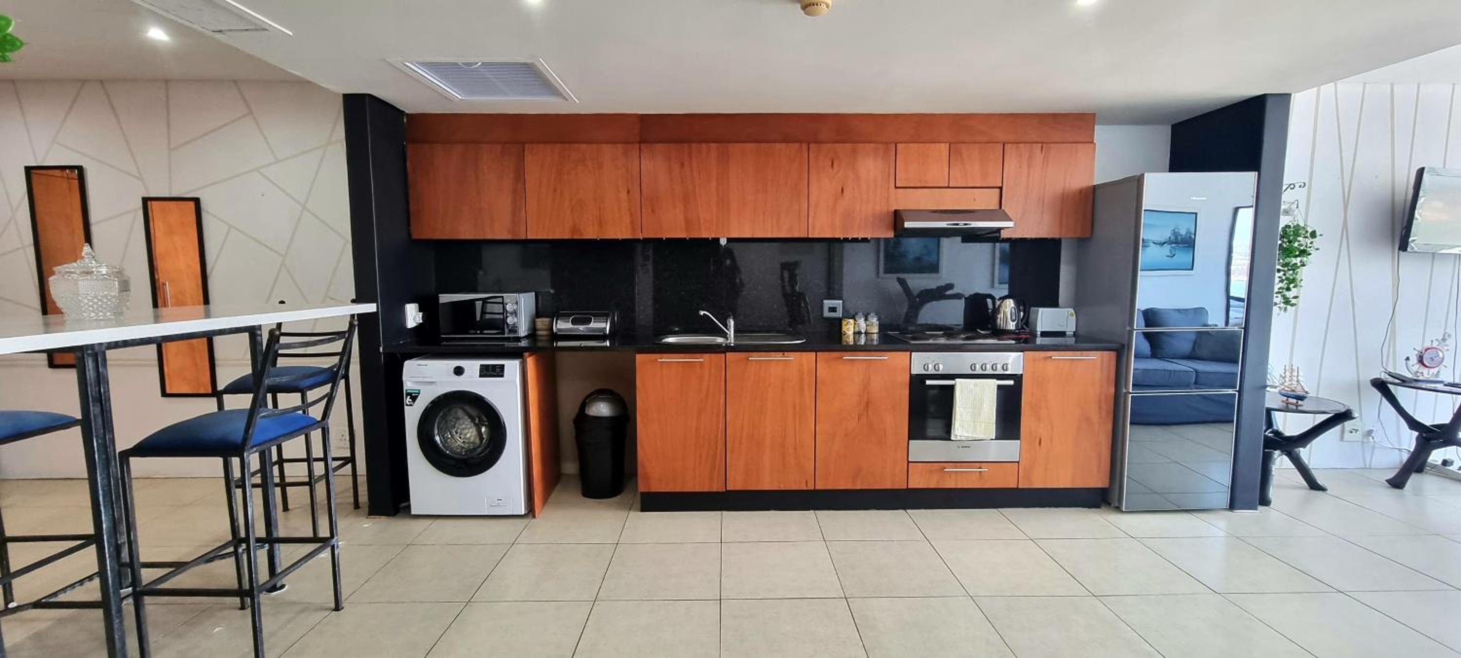 One-Bedroom Apartment - Photo 4