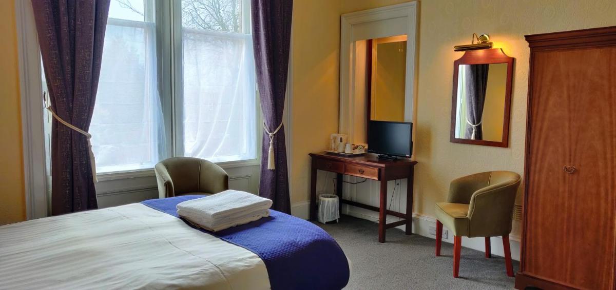 Double Room with Private Bathroom photo 2