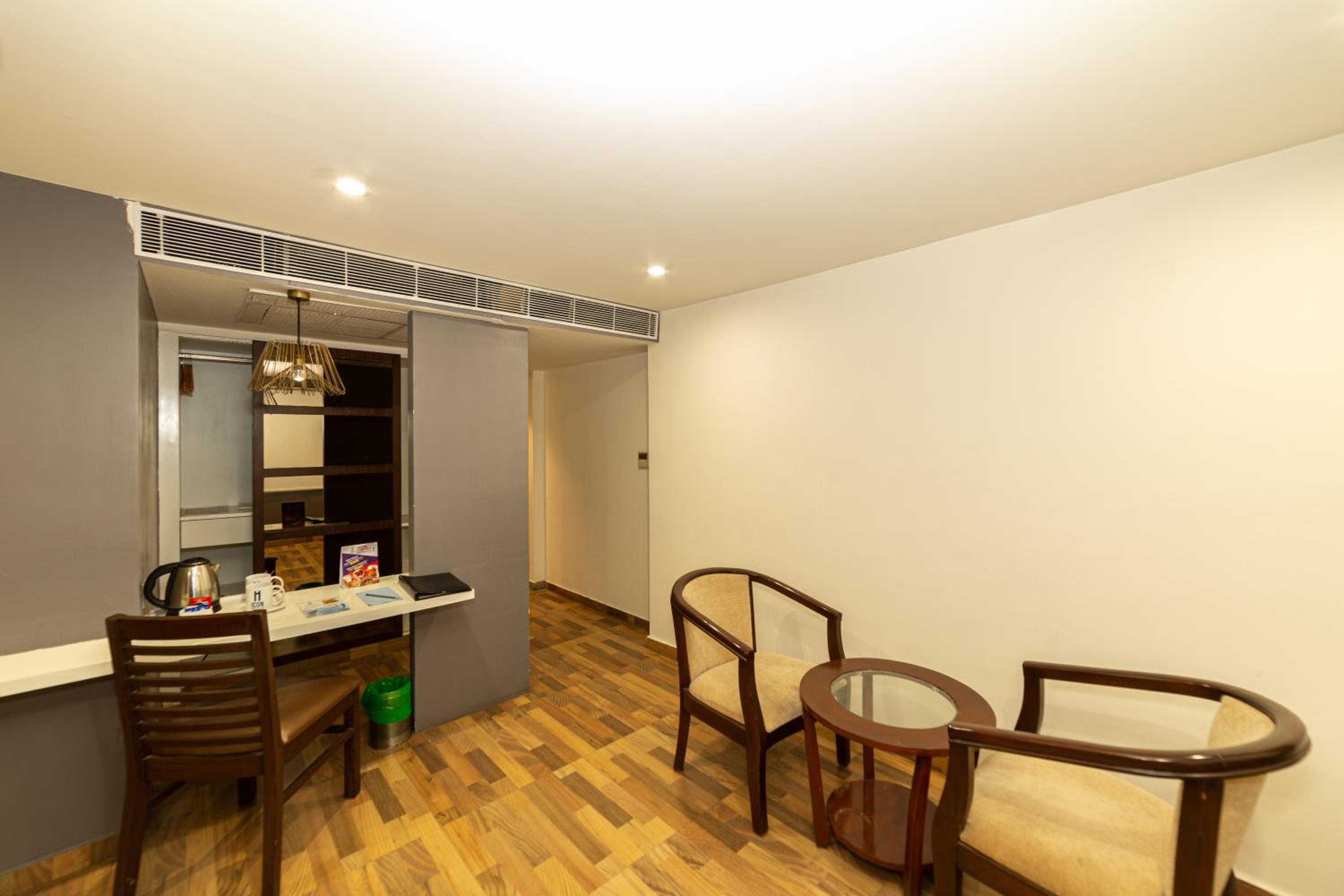 Executive Room - Photo 23