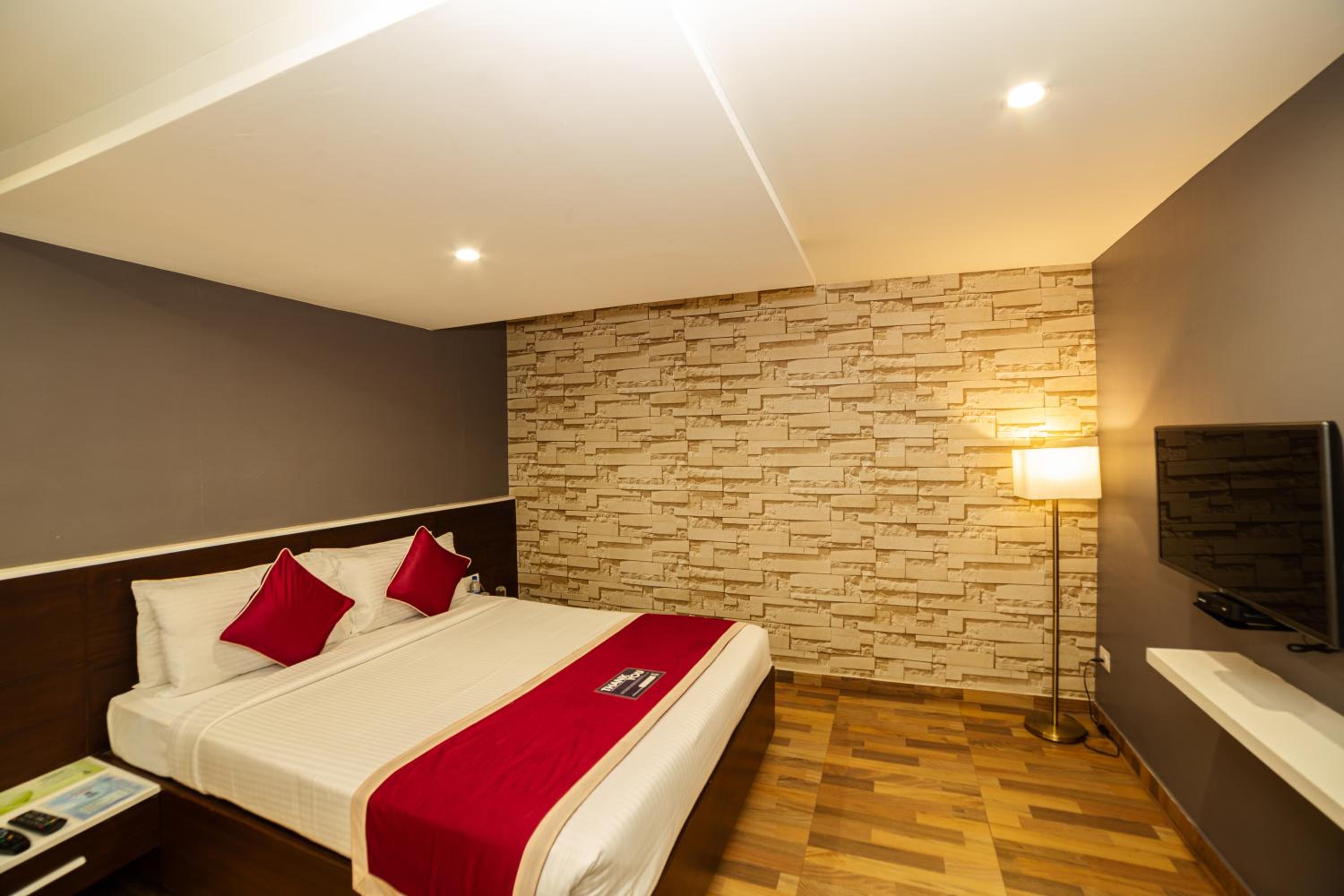 Executive Room - Photo 19