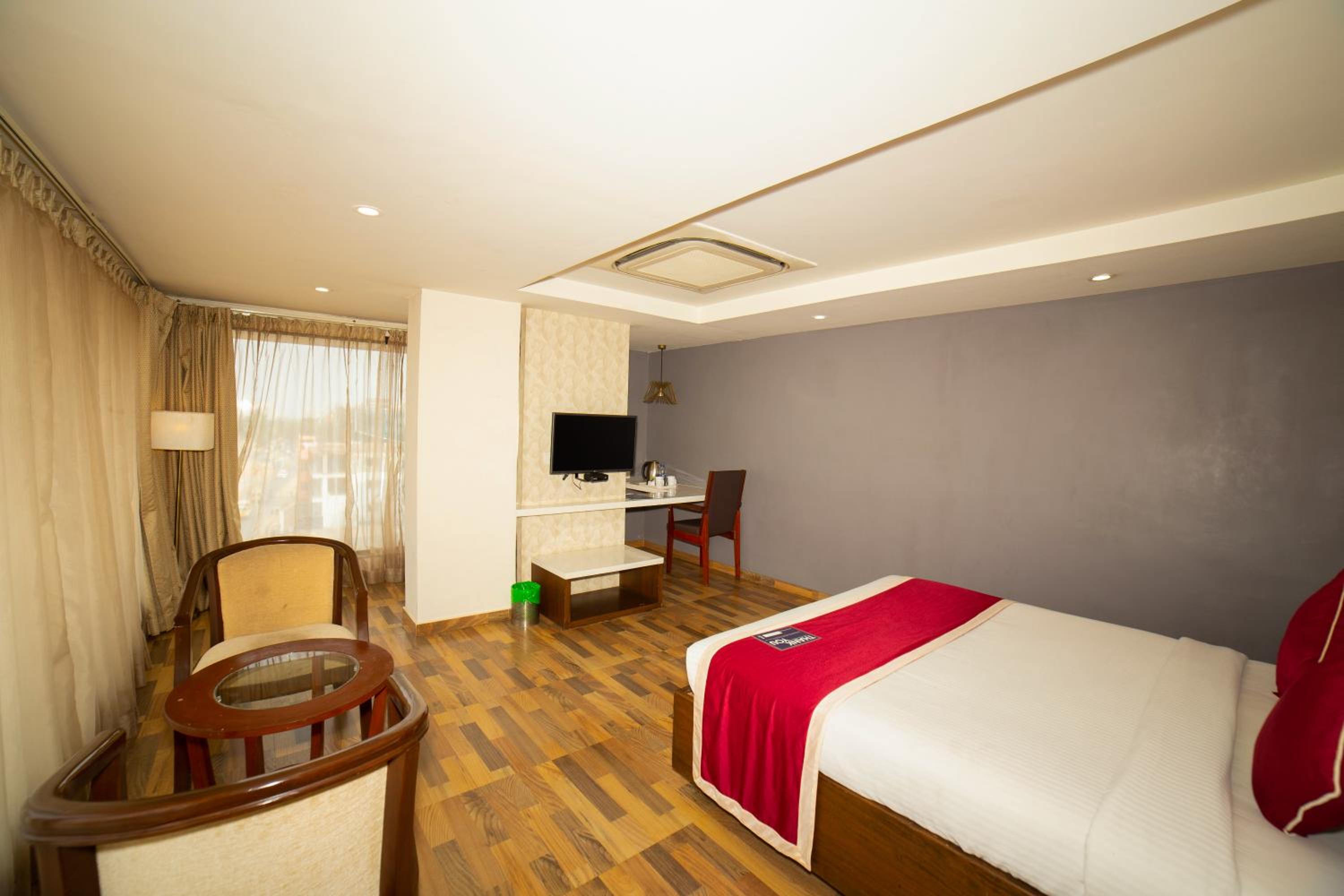 Executive Room - Photo 24
