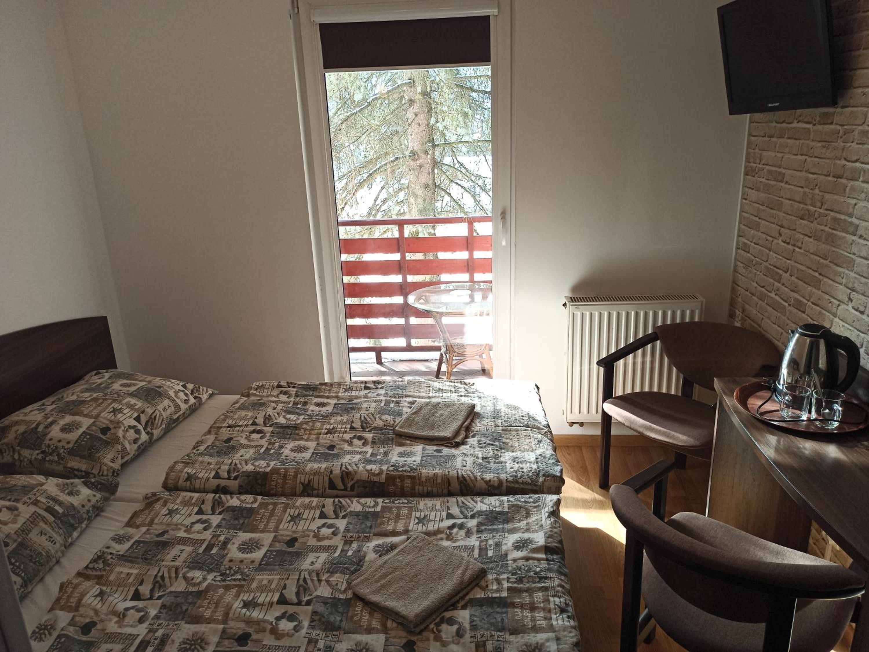 Double or Twin Room with Balcony photo 1