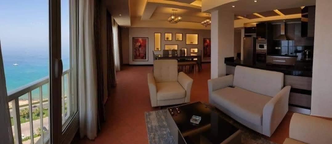 Penthouse Apartment photo 2