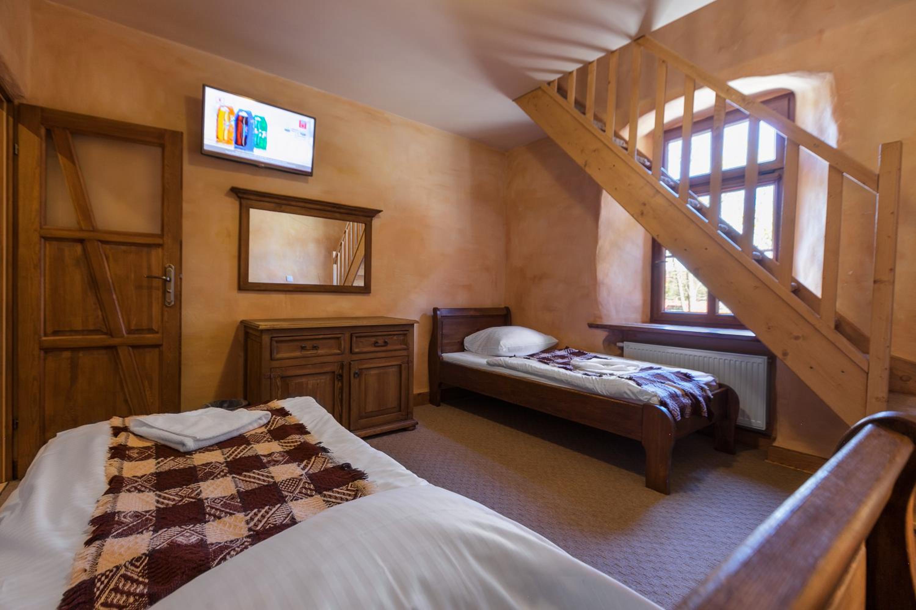 Duplex Quadruple Room - Photo 2