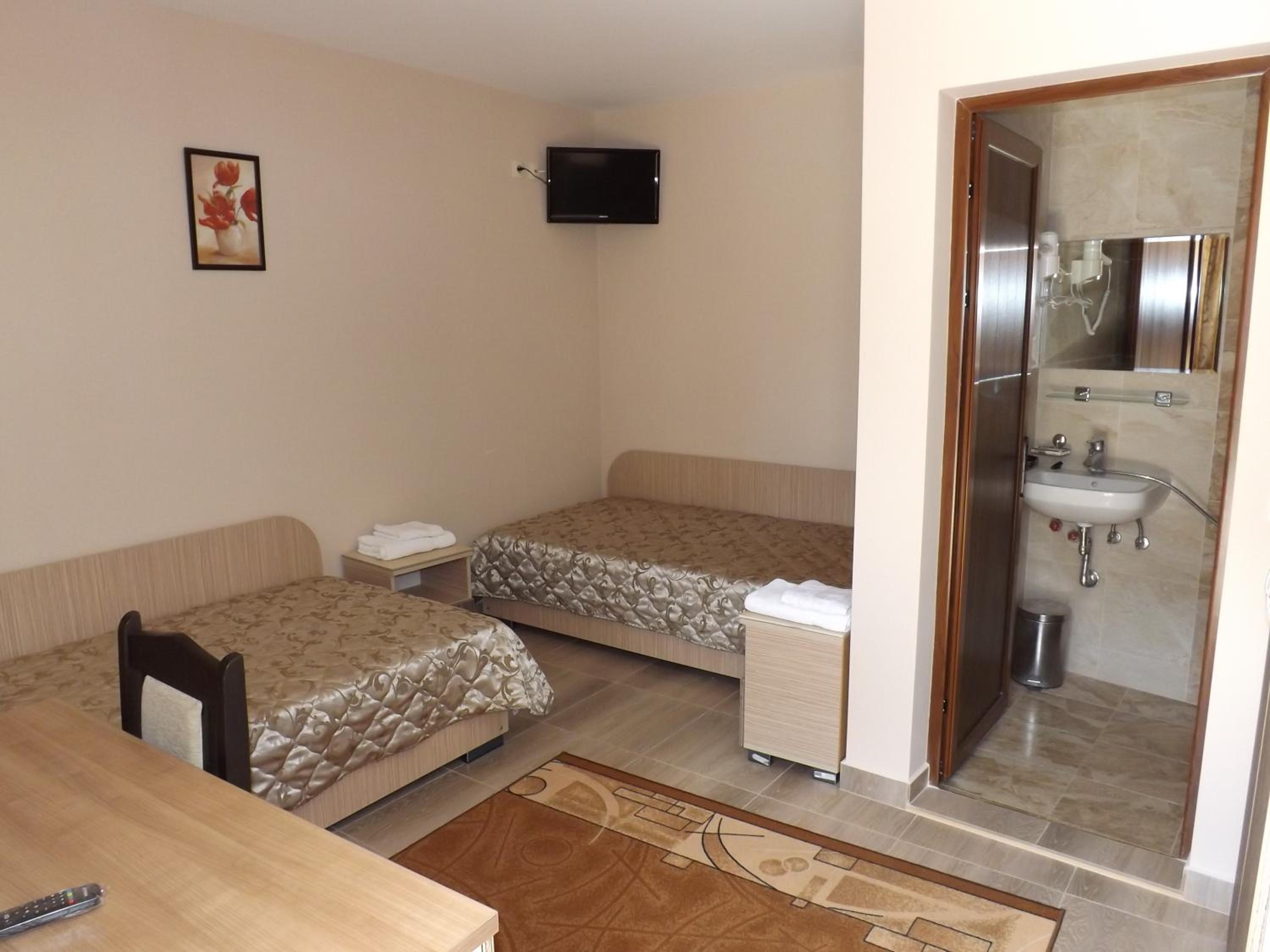 Comfort Double Room - Photo 7