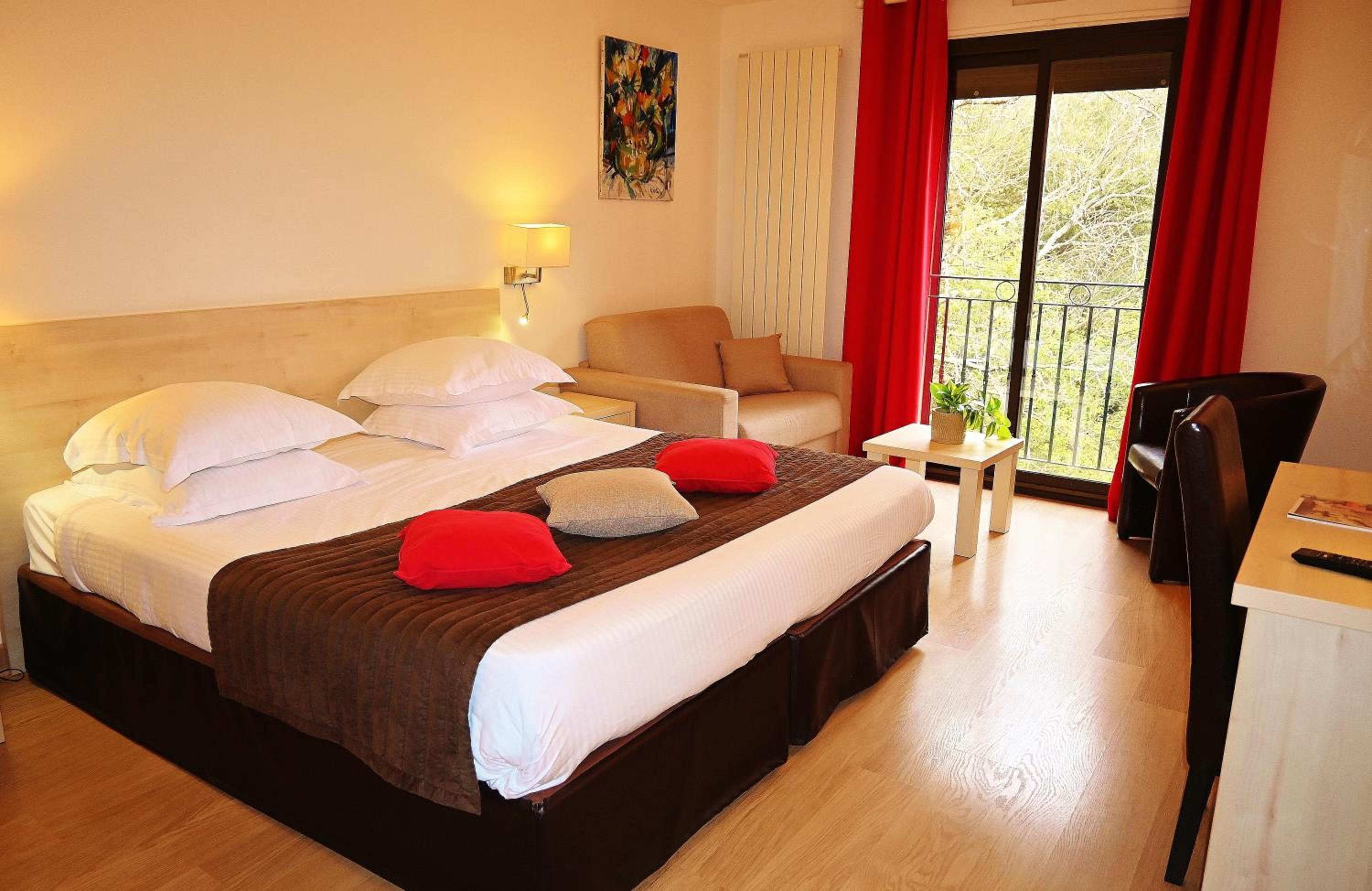 Superior Double Room (2 Adults) photo 3
