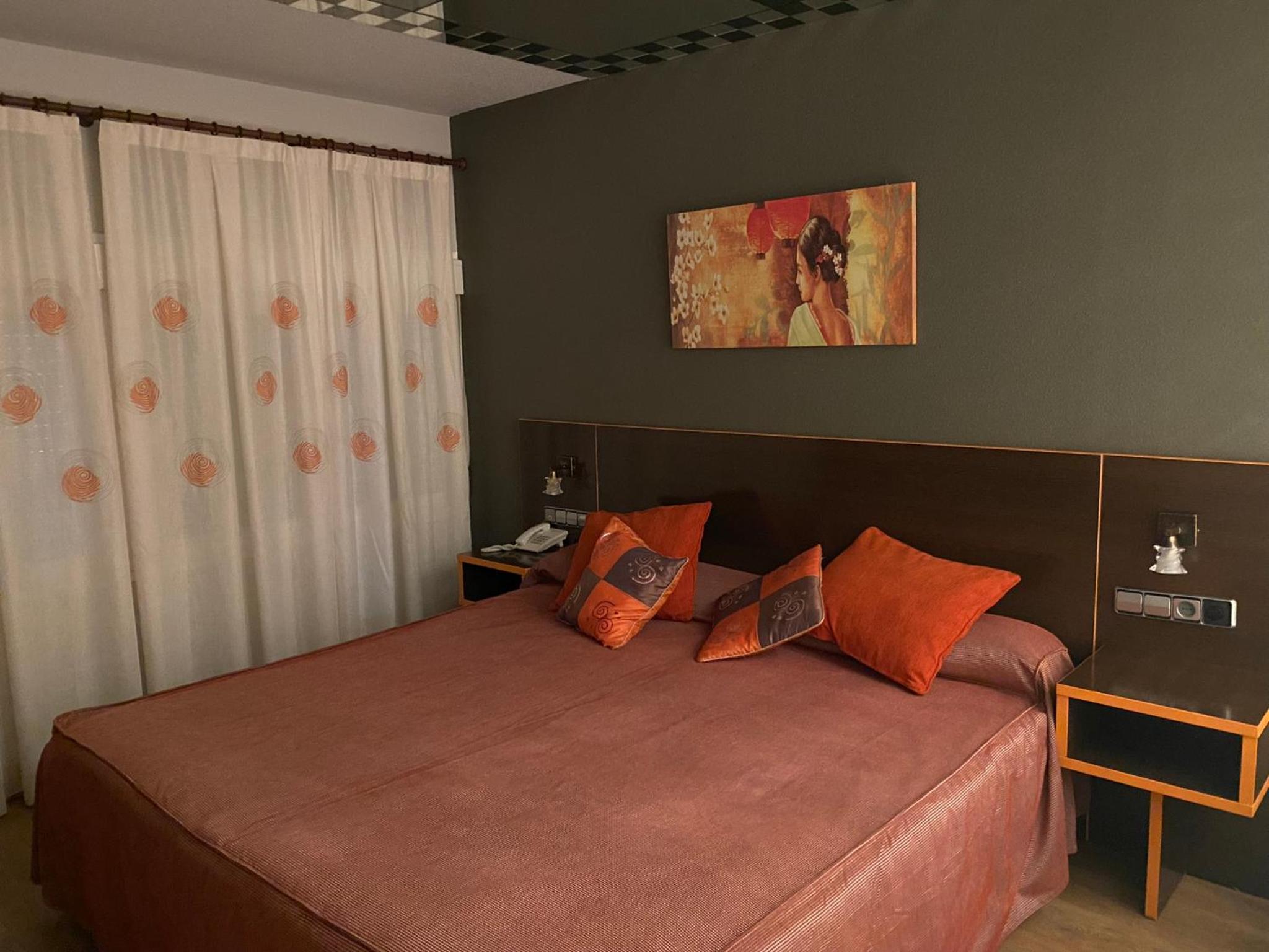 Suite Deluxe con Bañera de Hidromasaje