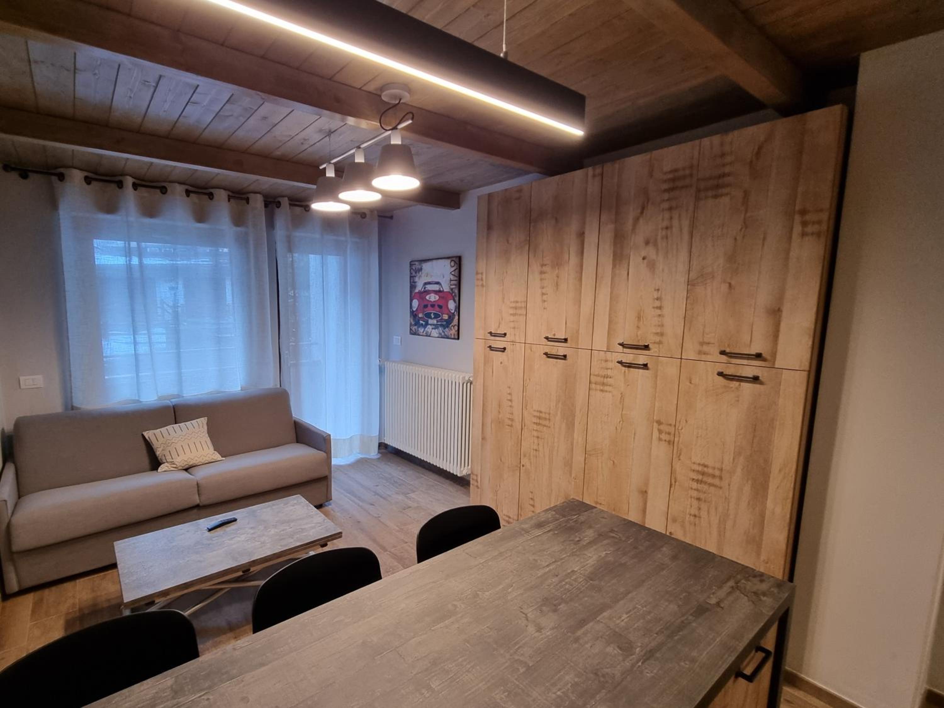 Deluxe King Studio