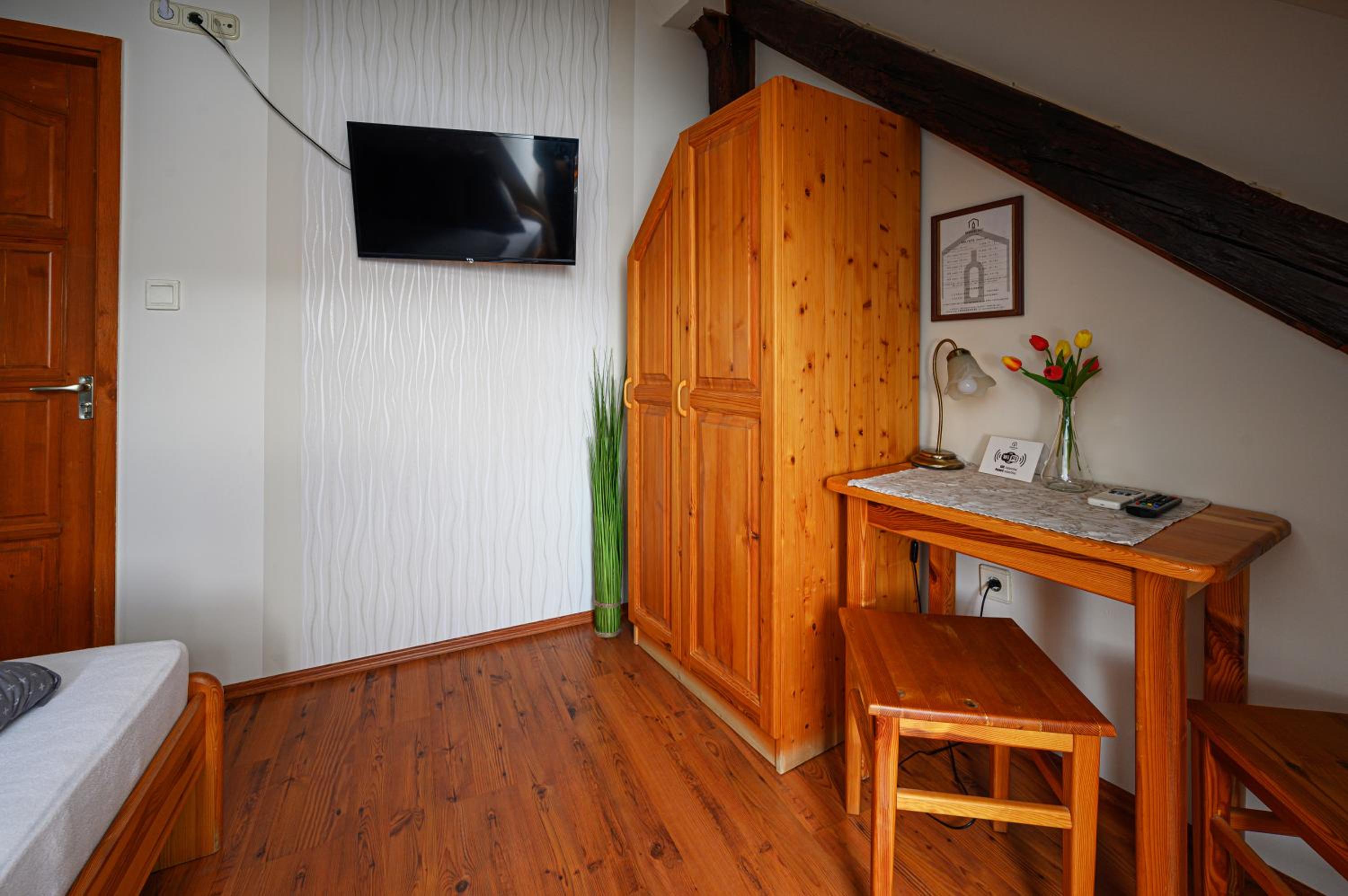 Double Room - Photo 2