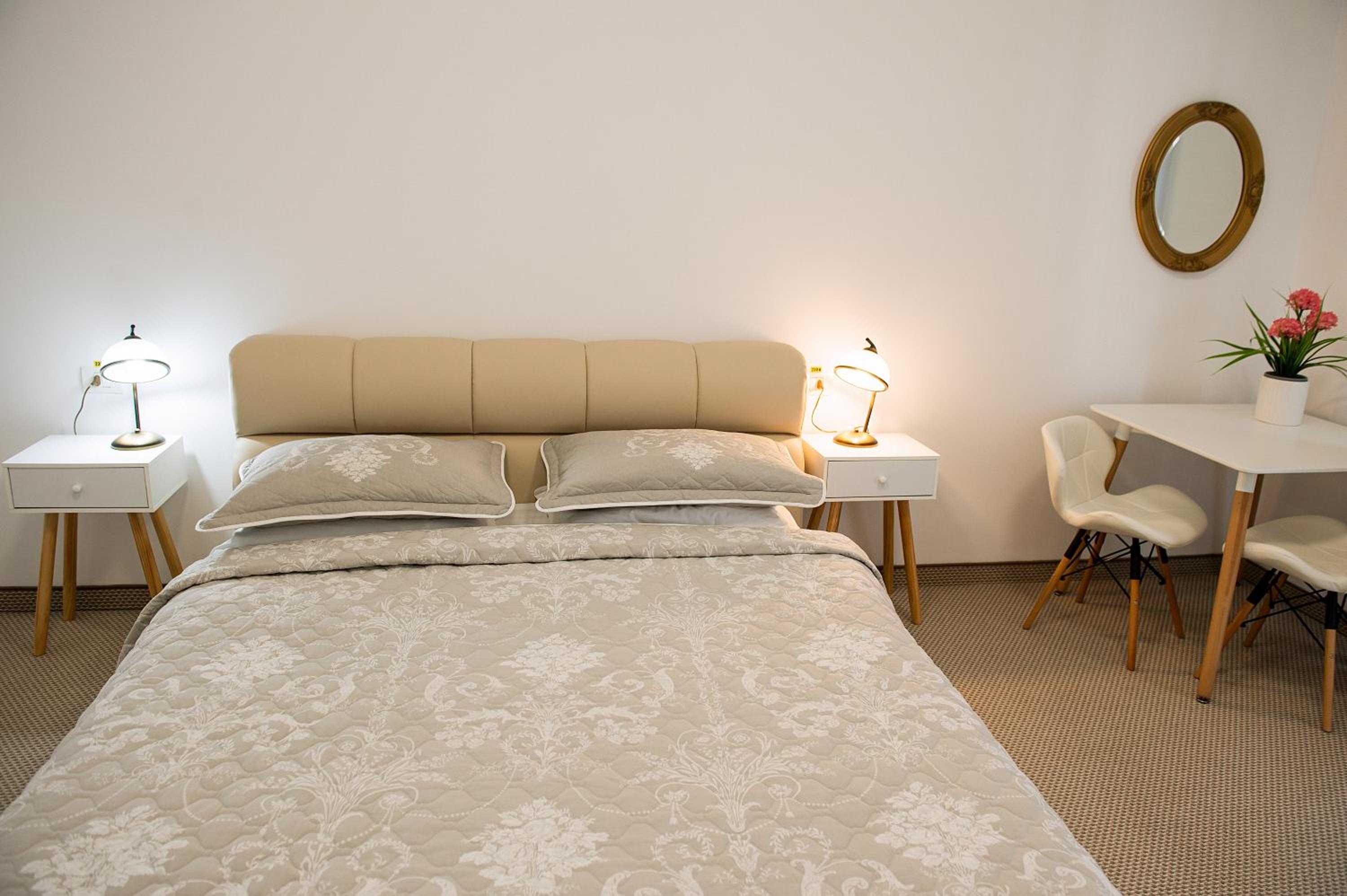 Double Room - Photo 3