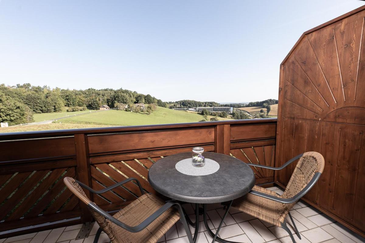 Deluxe Double Room with Balcony - Photo 3