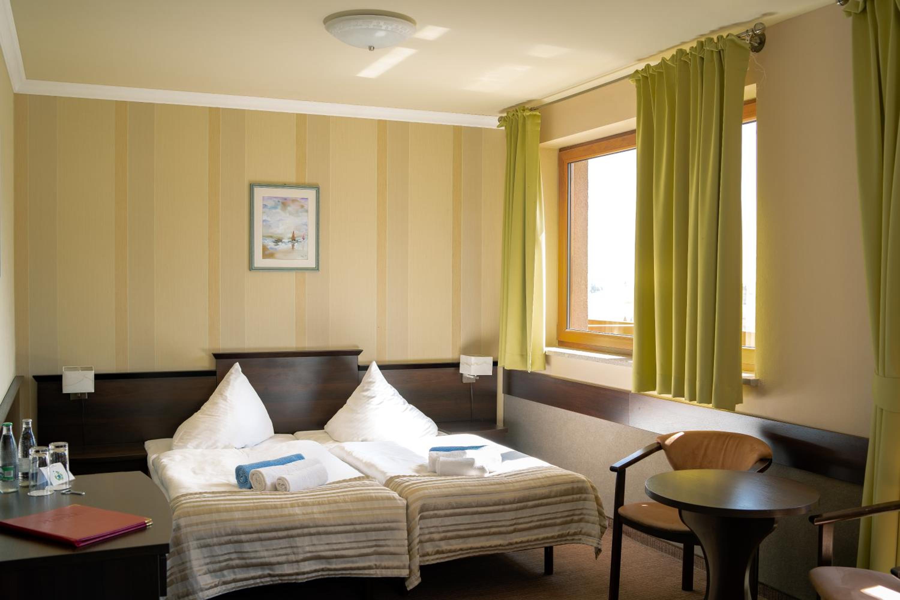 Triple Room with Balcony - Photo 1