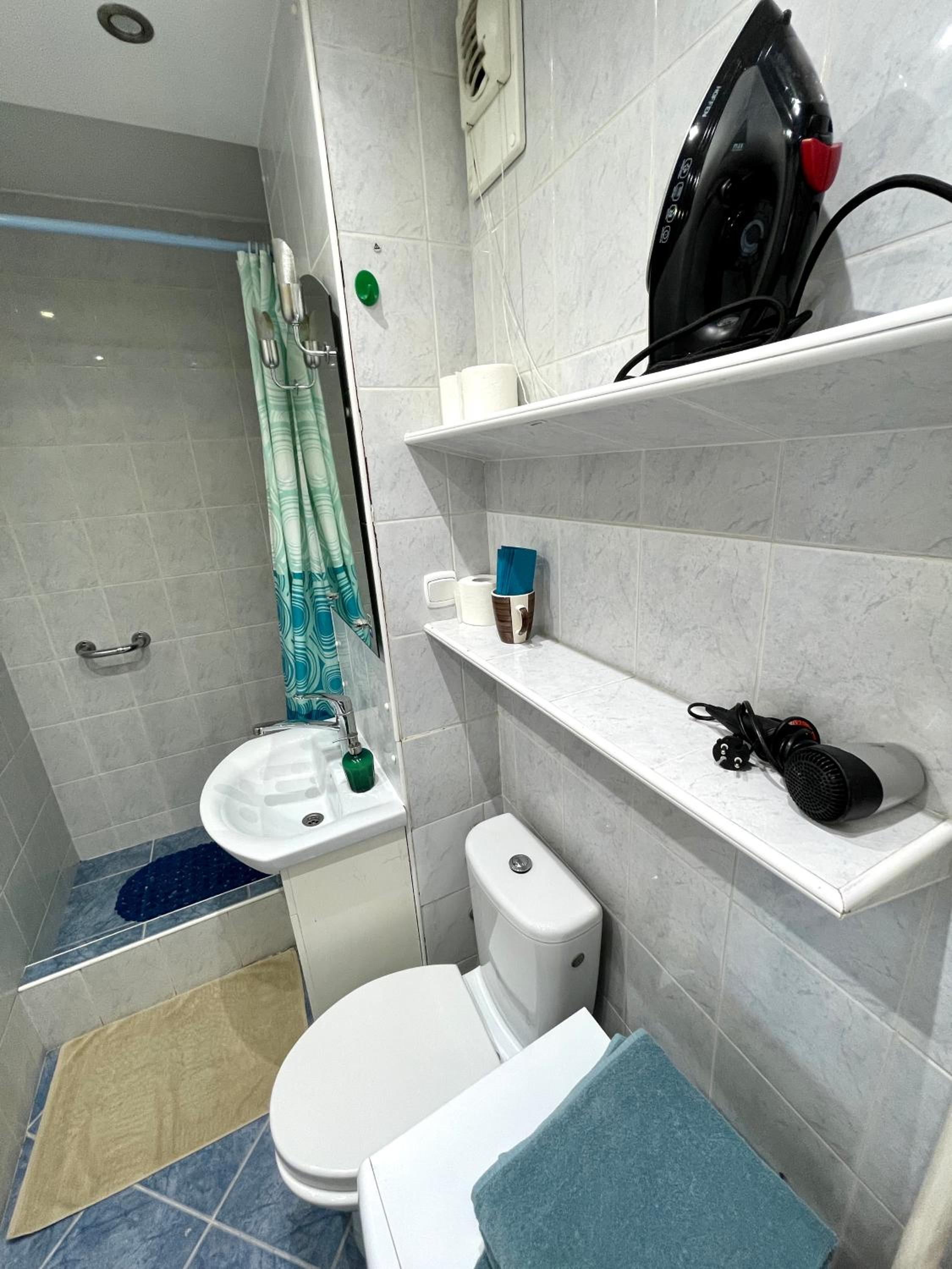 One-Bedroom Apartment - Photo 35