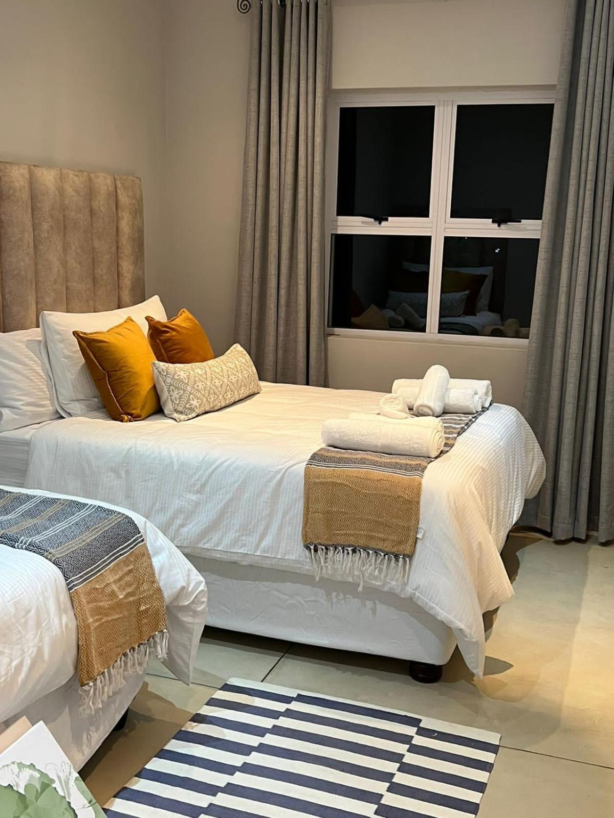 Four-Bedroom House photo 1