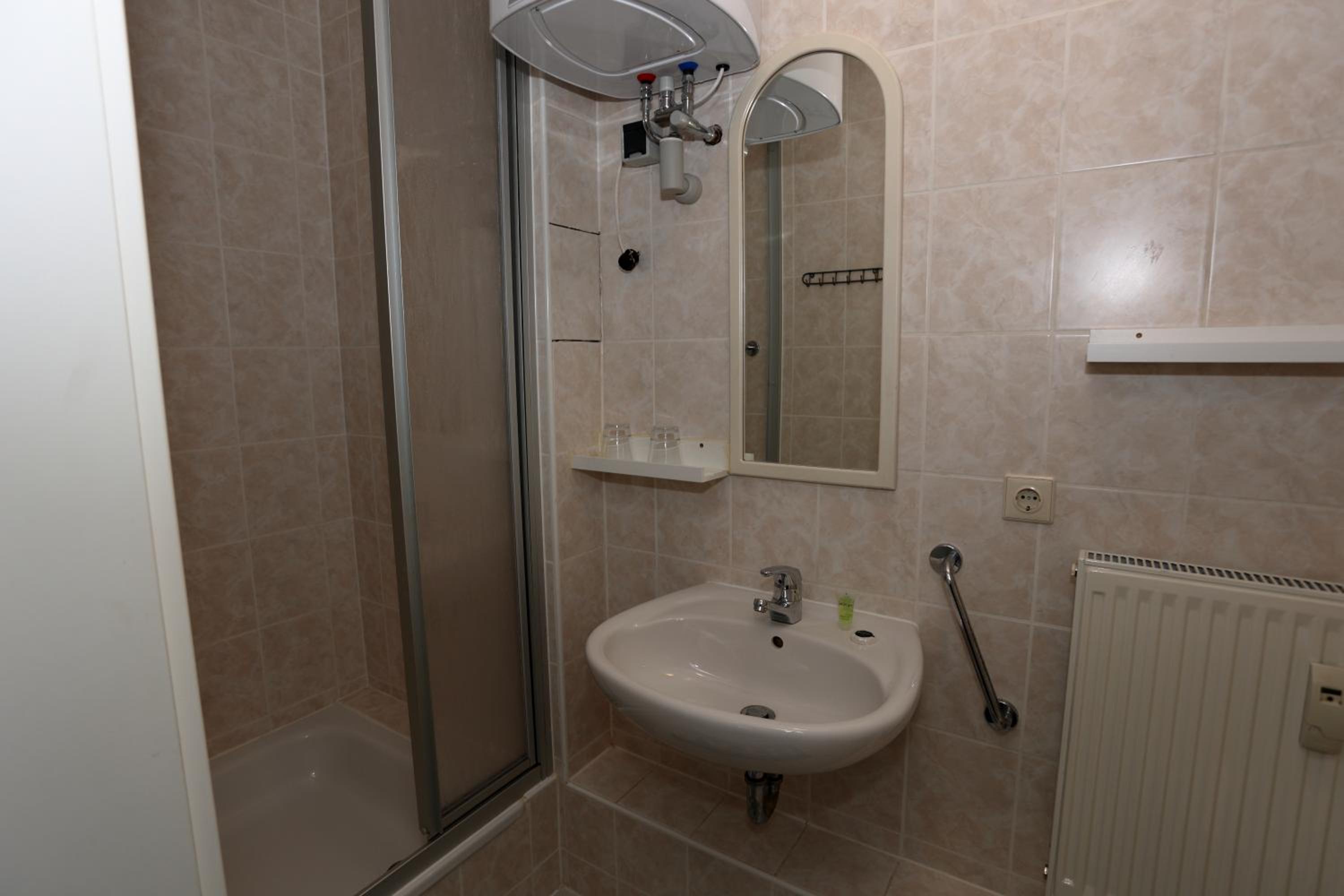 Apartment - Photo 3